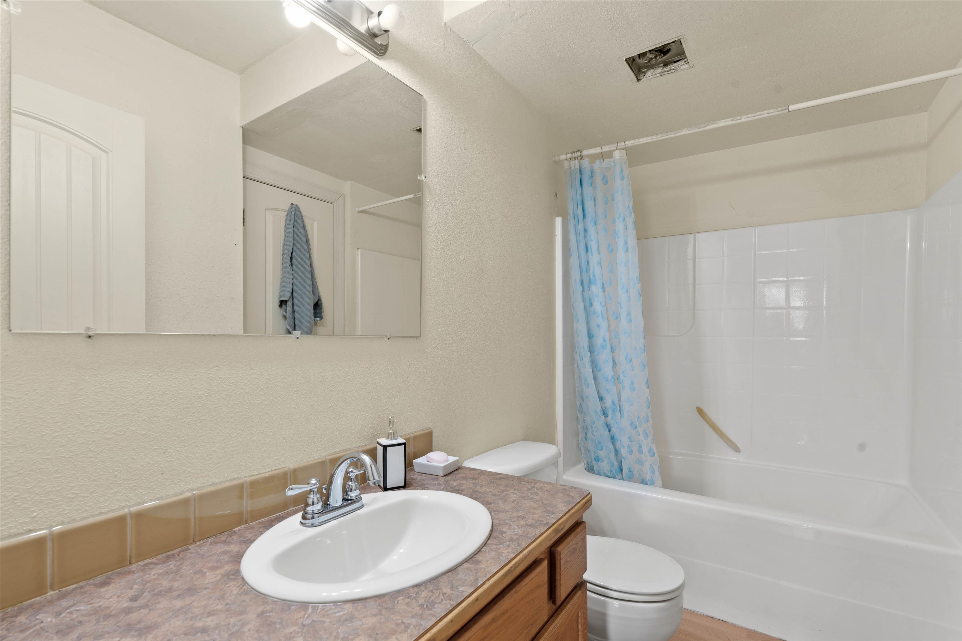 303 E Augusta Ave - Photo 36