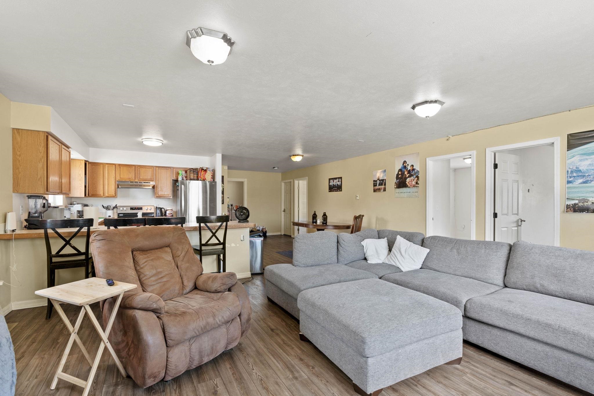 303 E Augusta Ave - Photo 10