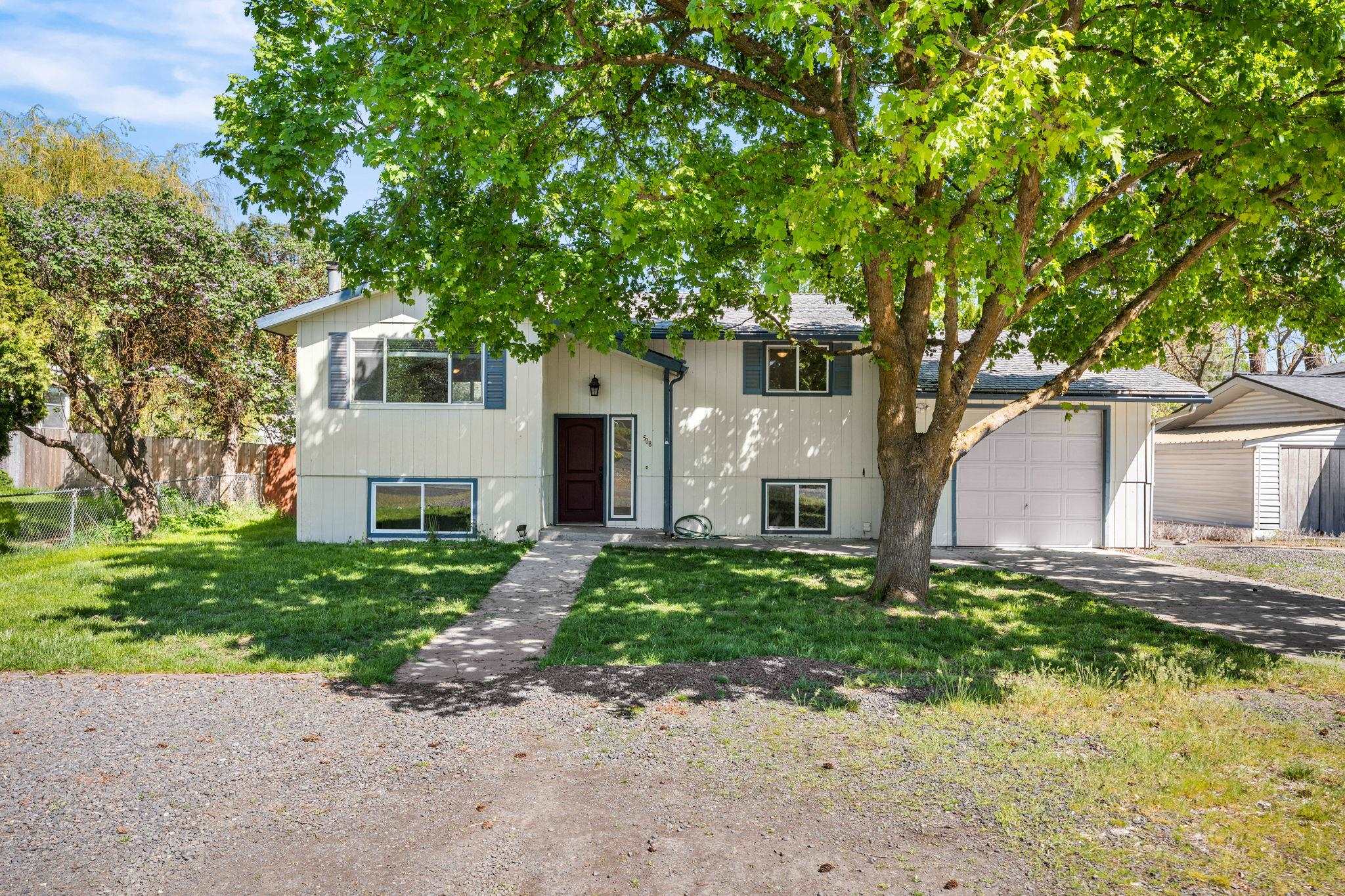 508 N Martin St - Photo 1