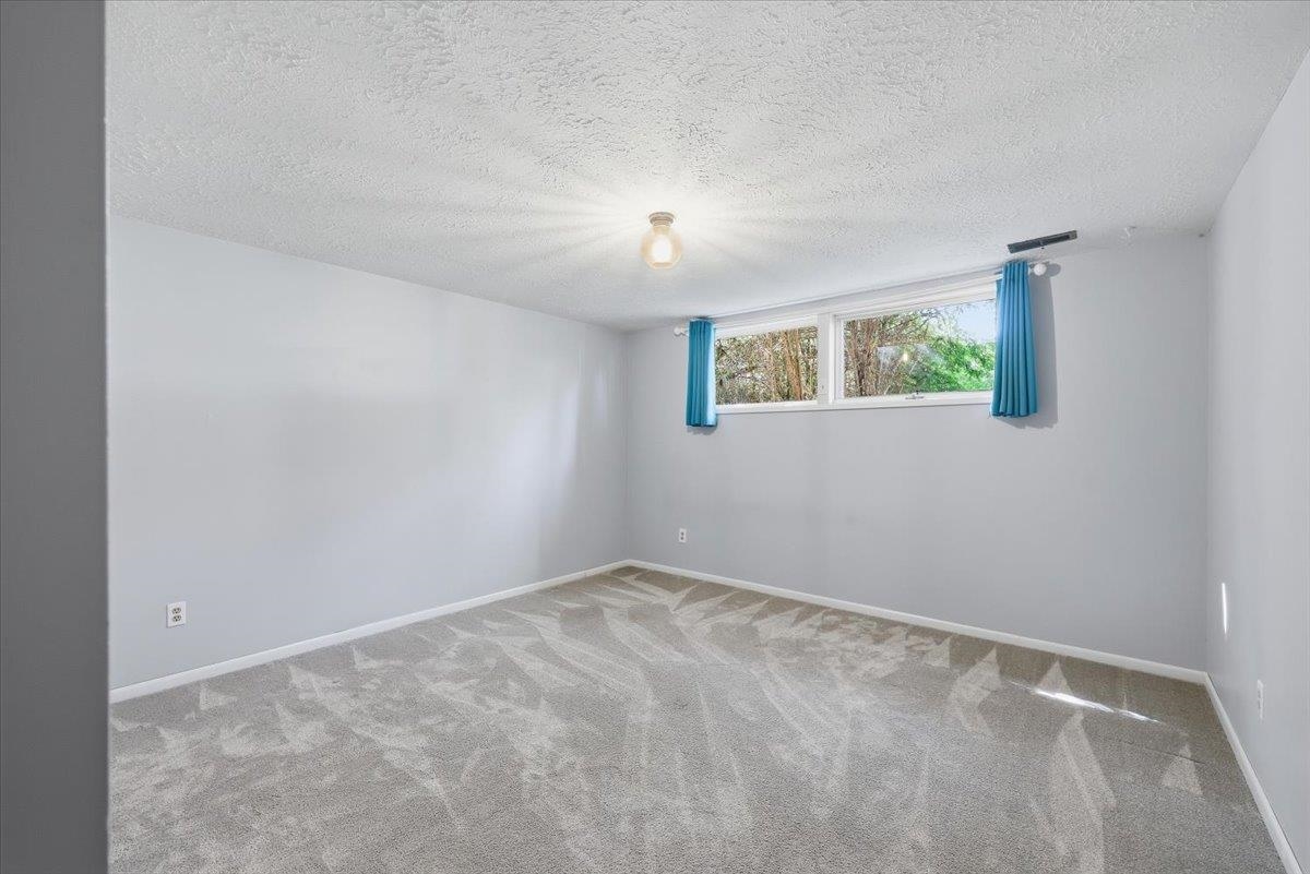 2620 E 40th Ave - Photo 19
