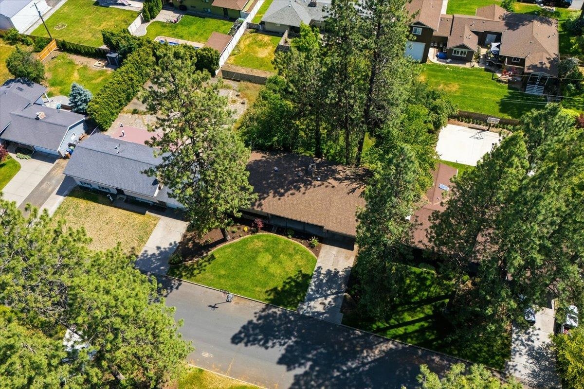 2620 E 40th Ave - Photo 31