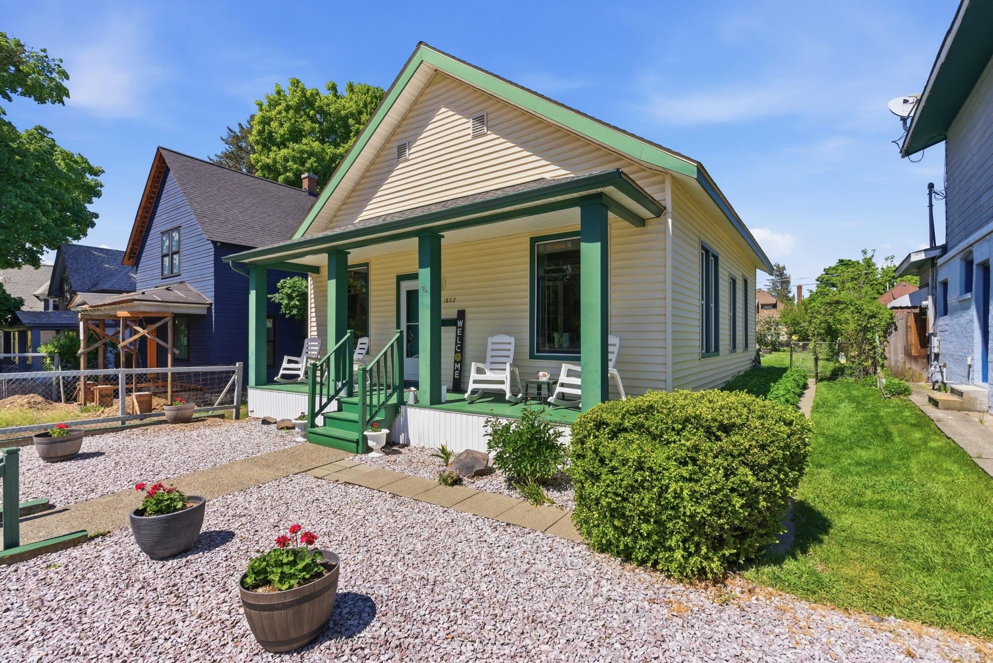 1802 W Dean Ave - Photo 3