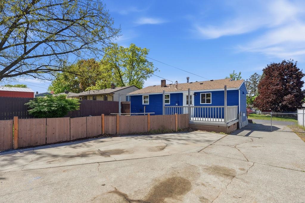 6014 N Oak St - Photo 35