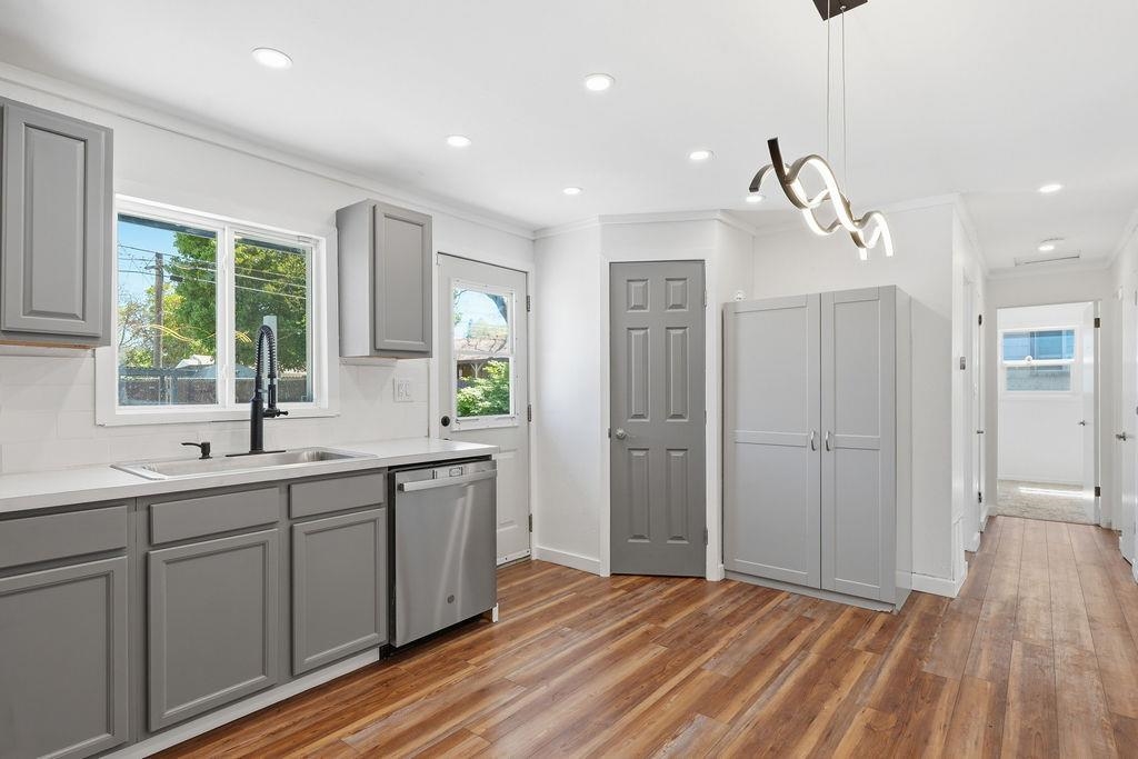 6014 N Oak St - Photo 10