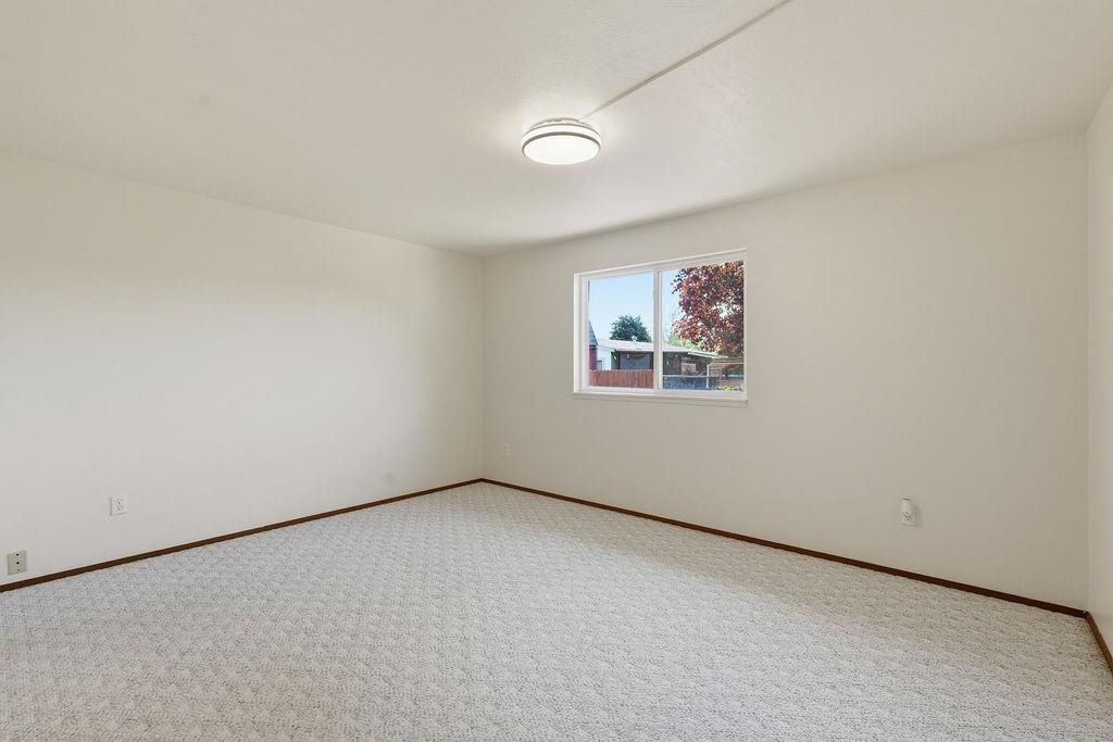 18802 E Fairview Ct - Photo 16