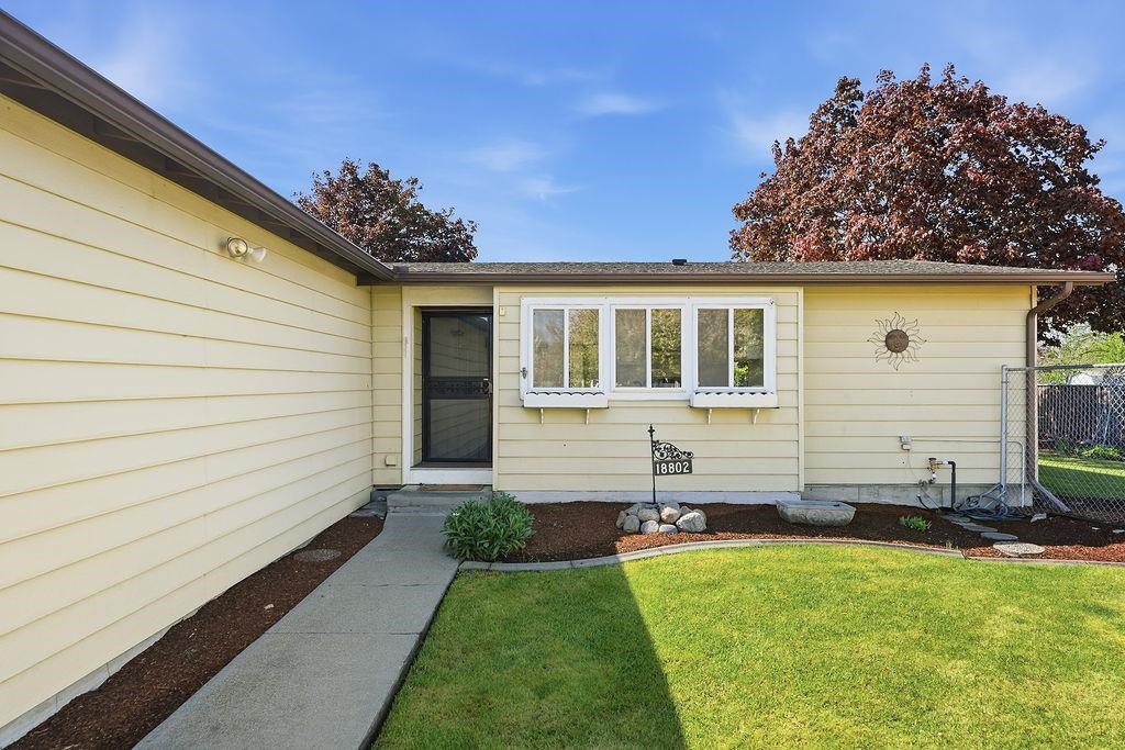 18802 E Fairview Ct - Photo 36