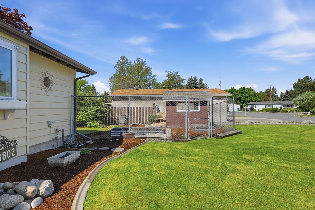 18802 E Fairview Ct - Photo 37