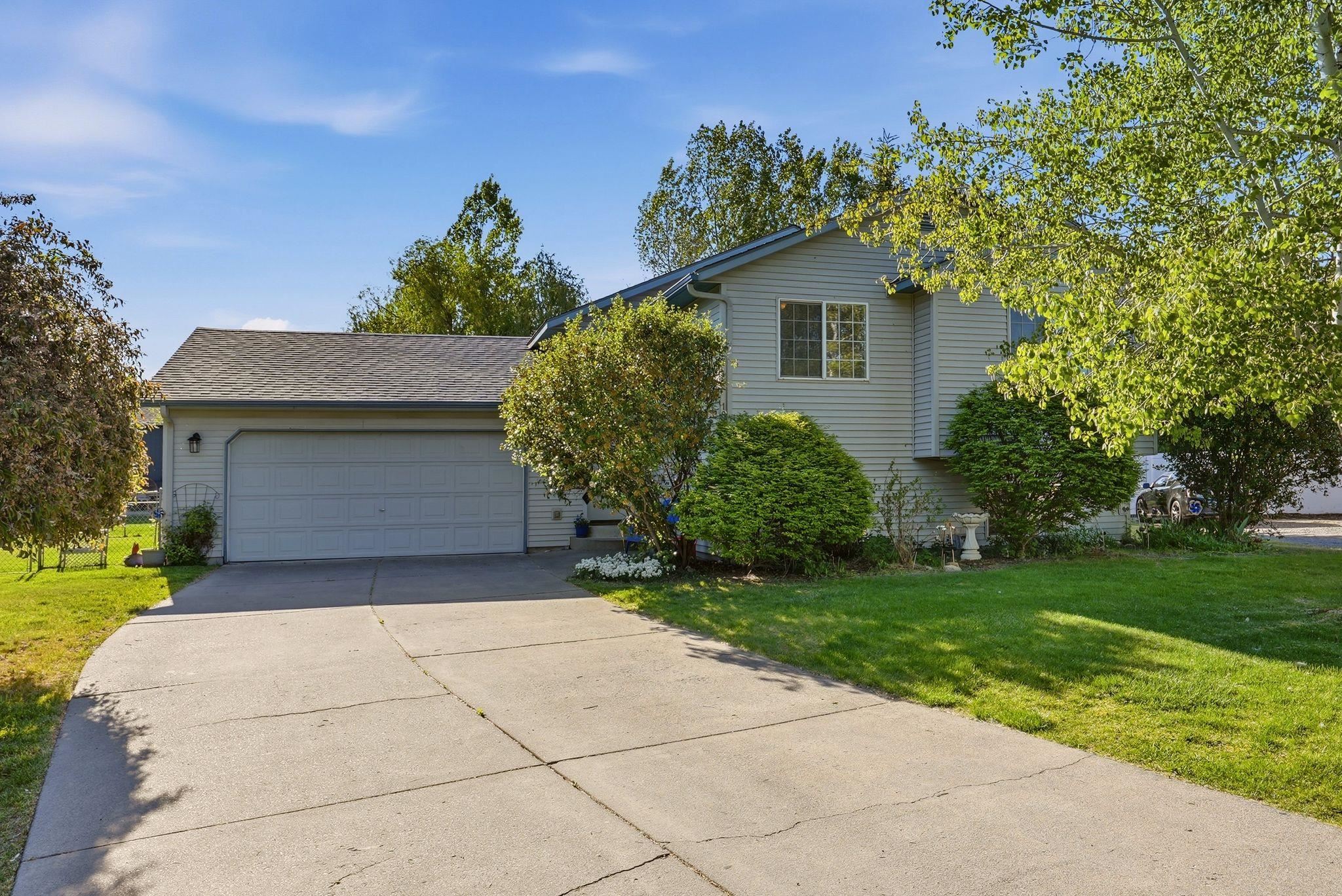 18924 E Augusta Ln - Photo 2