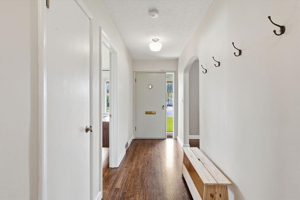 208 W Joseph Ave - Photo 3