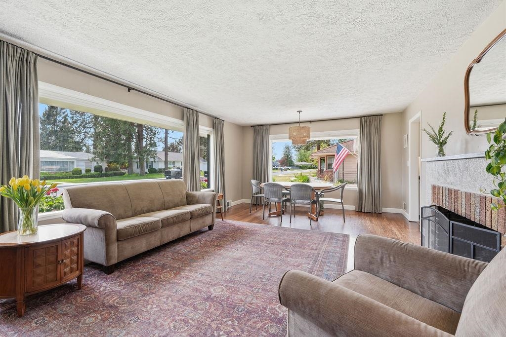 208 W Joseph Ave - Photo 5