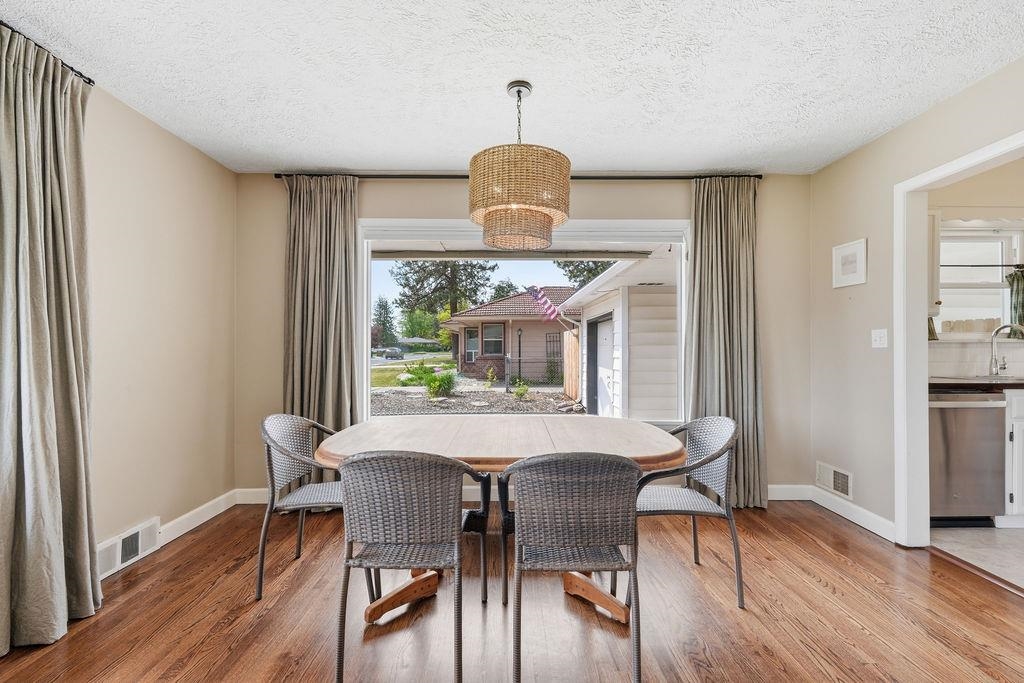208 W Joseph Ave - Photo 8
