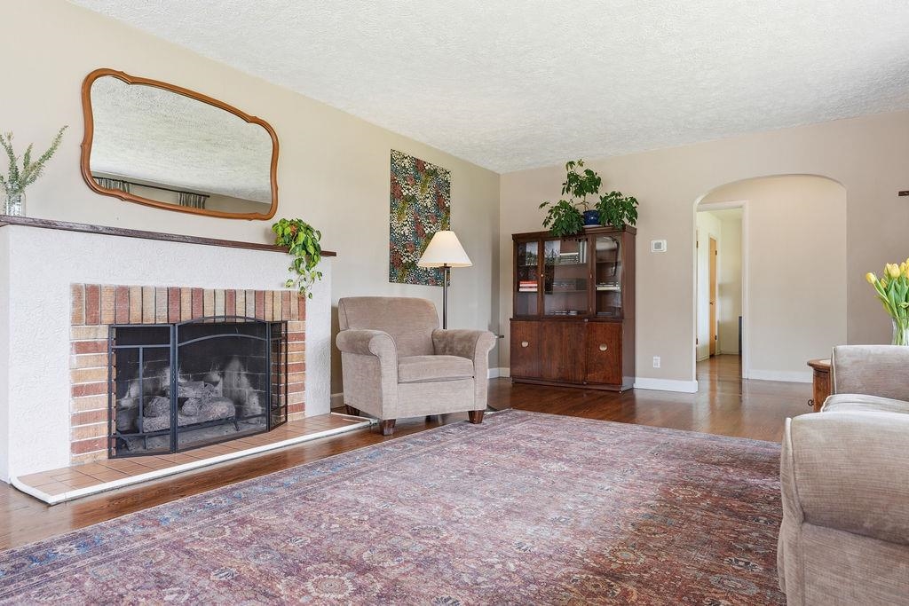 208 W Joseph Ave - Photo 10