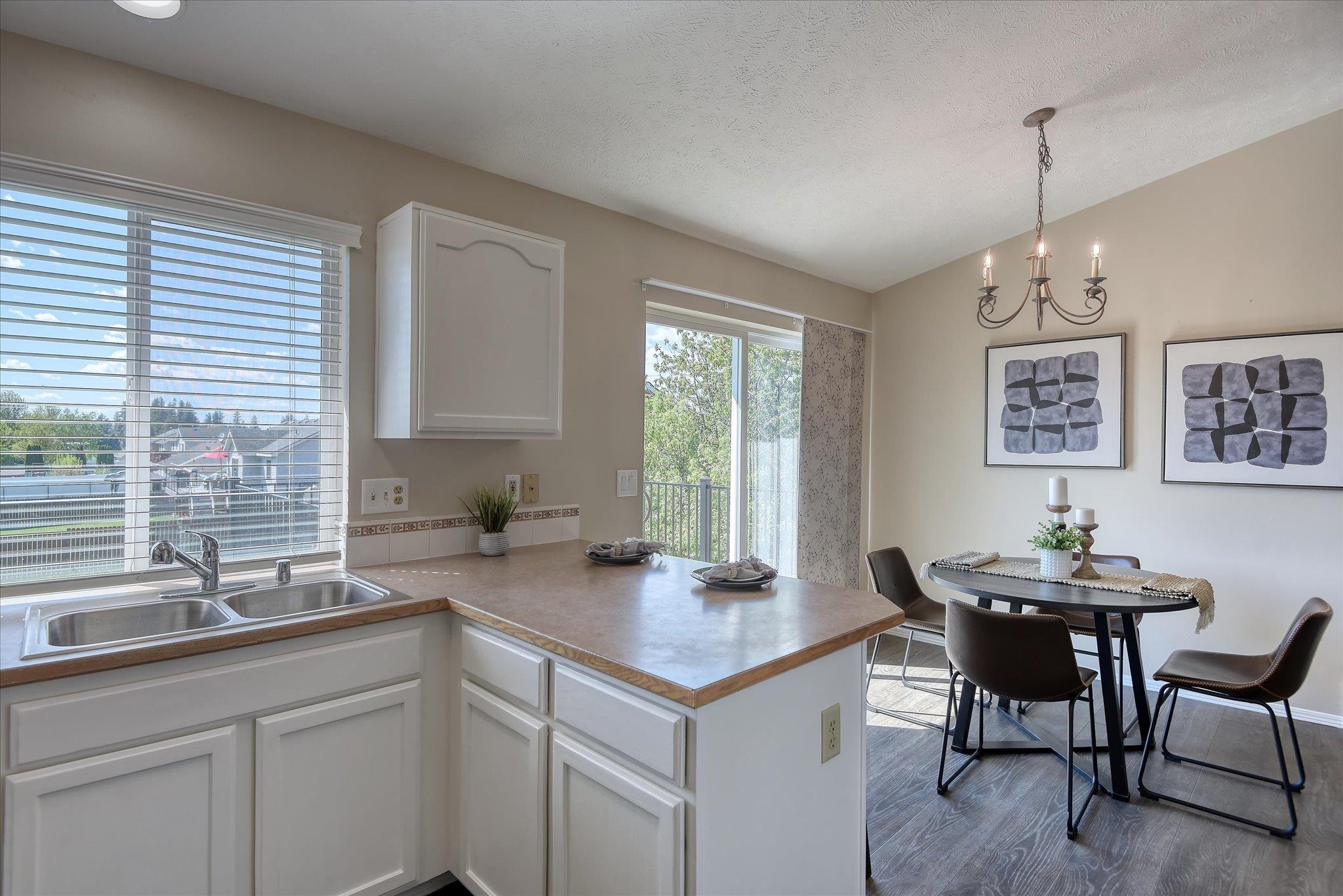 1019 N Stanley St - Photo 12