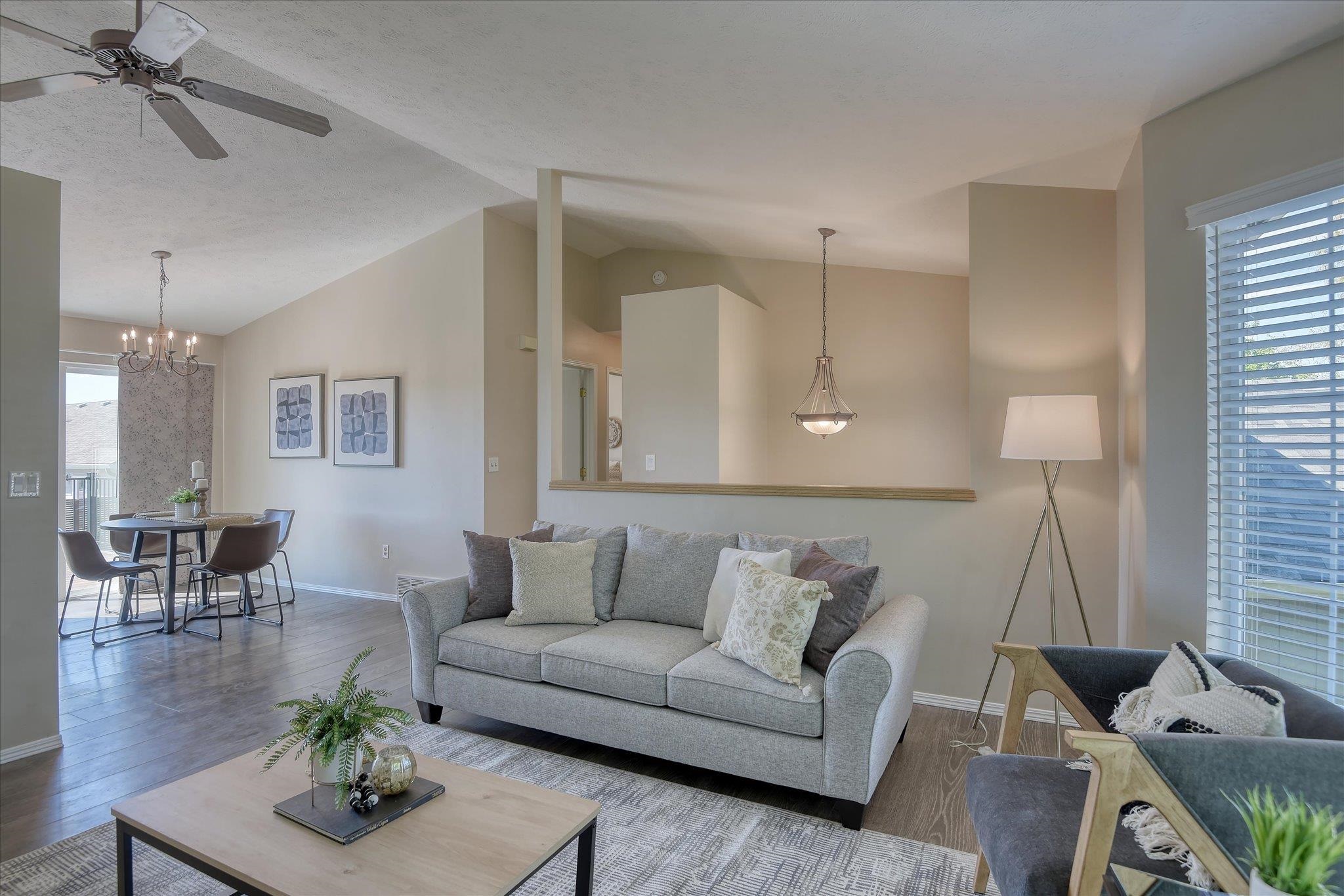 1019 N Stanley St - Photo 5