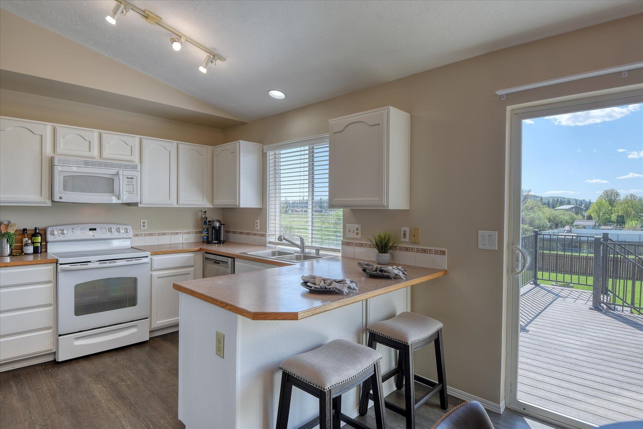 1019 N Stanley St - Photo 8