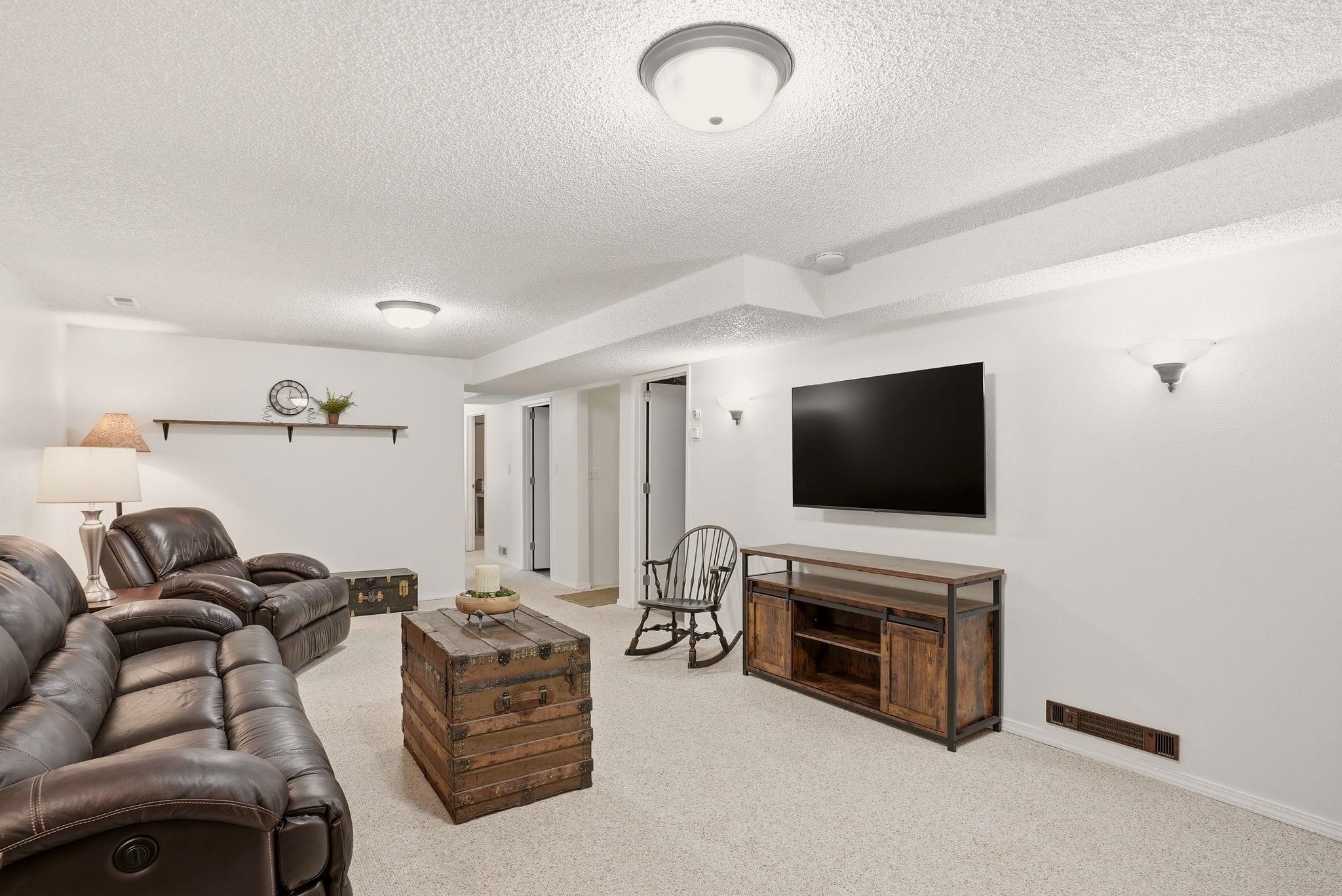 11113 E 38TH Ave - Photo 22