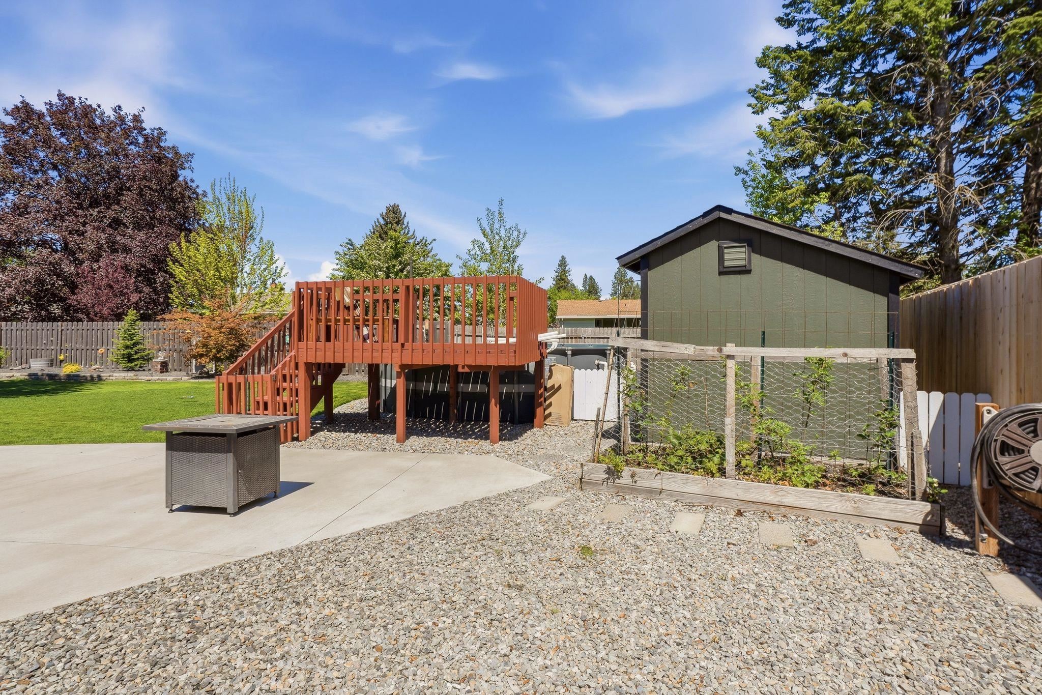 11113 E 38TH Ave - Photo 30
