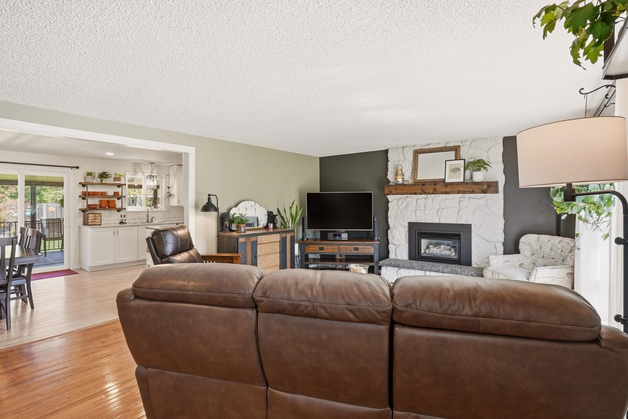 11113 E 38TH Ave - Photo 5