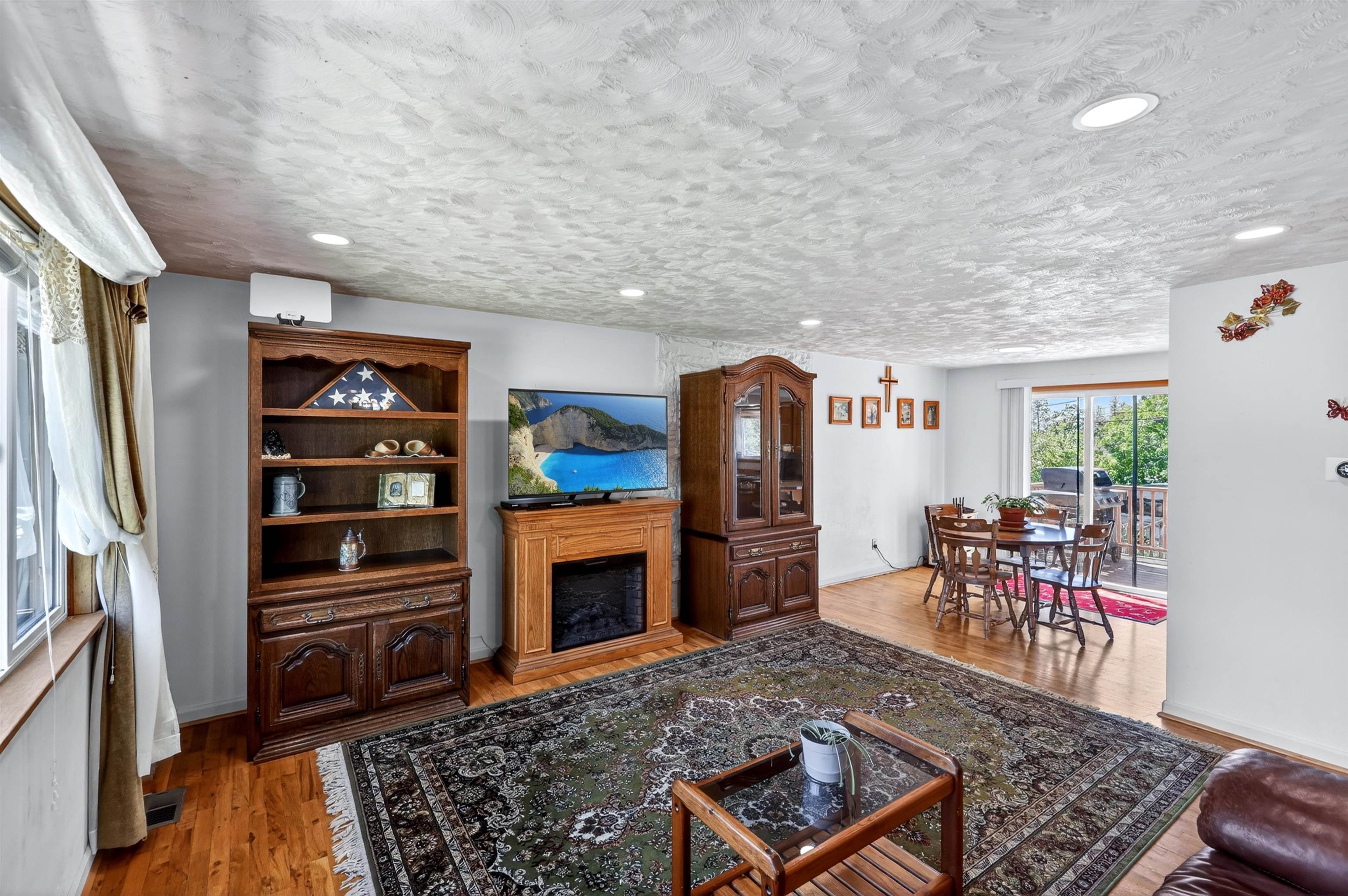 809 Villard St - Photo 12