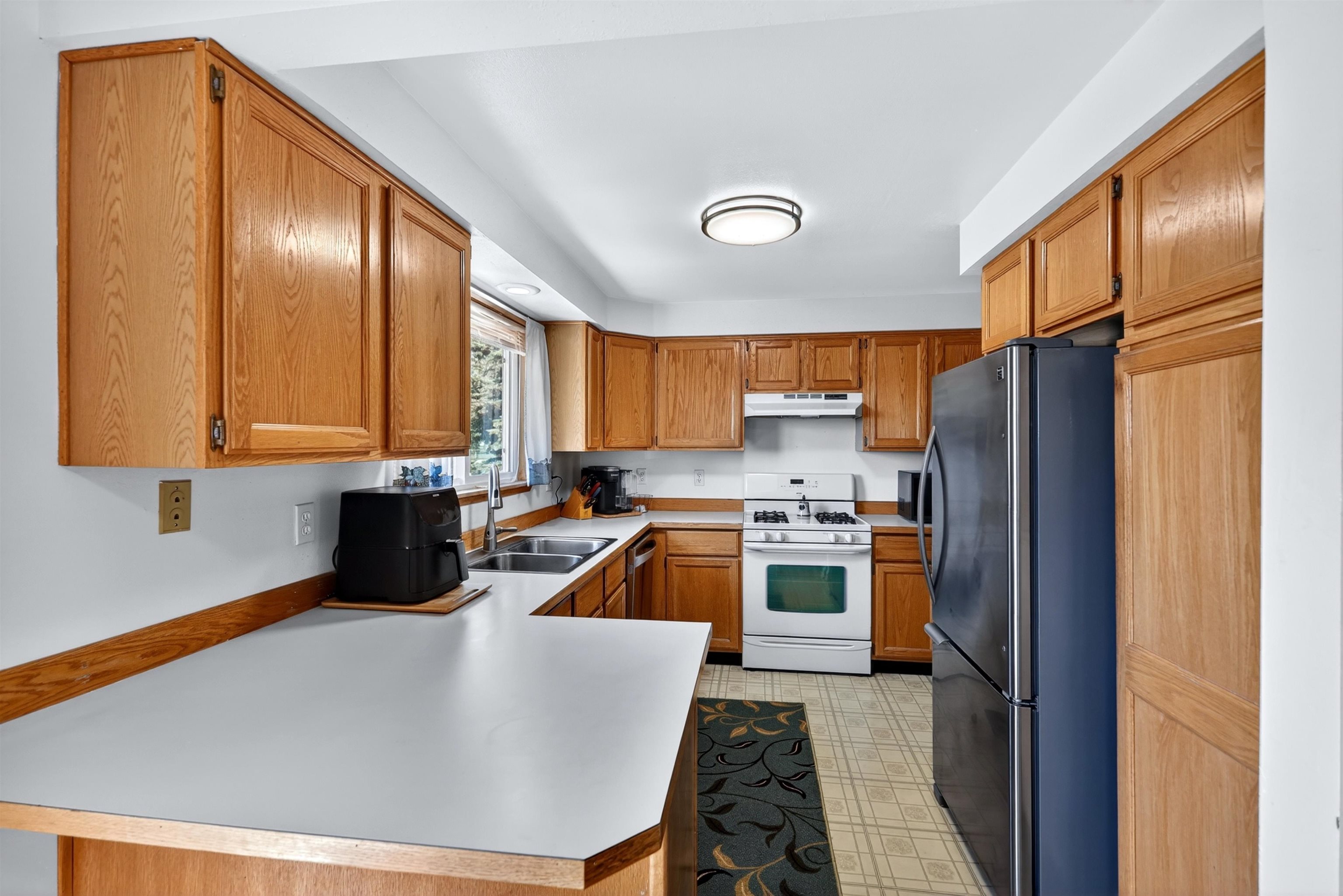 809 Villard St - Photo 15