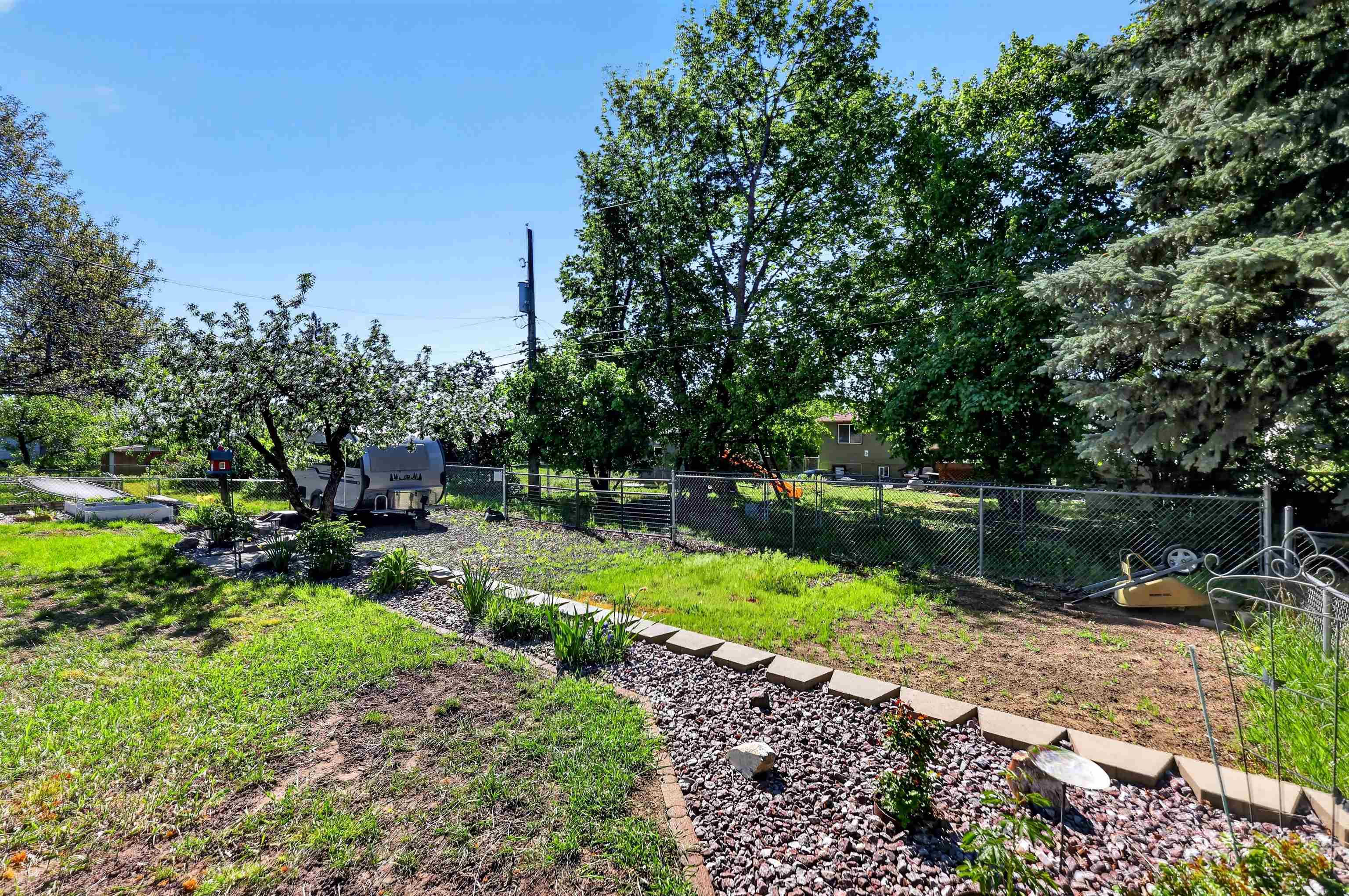 809 Villard St - Photo 38