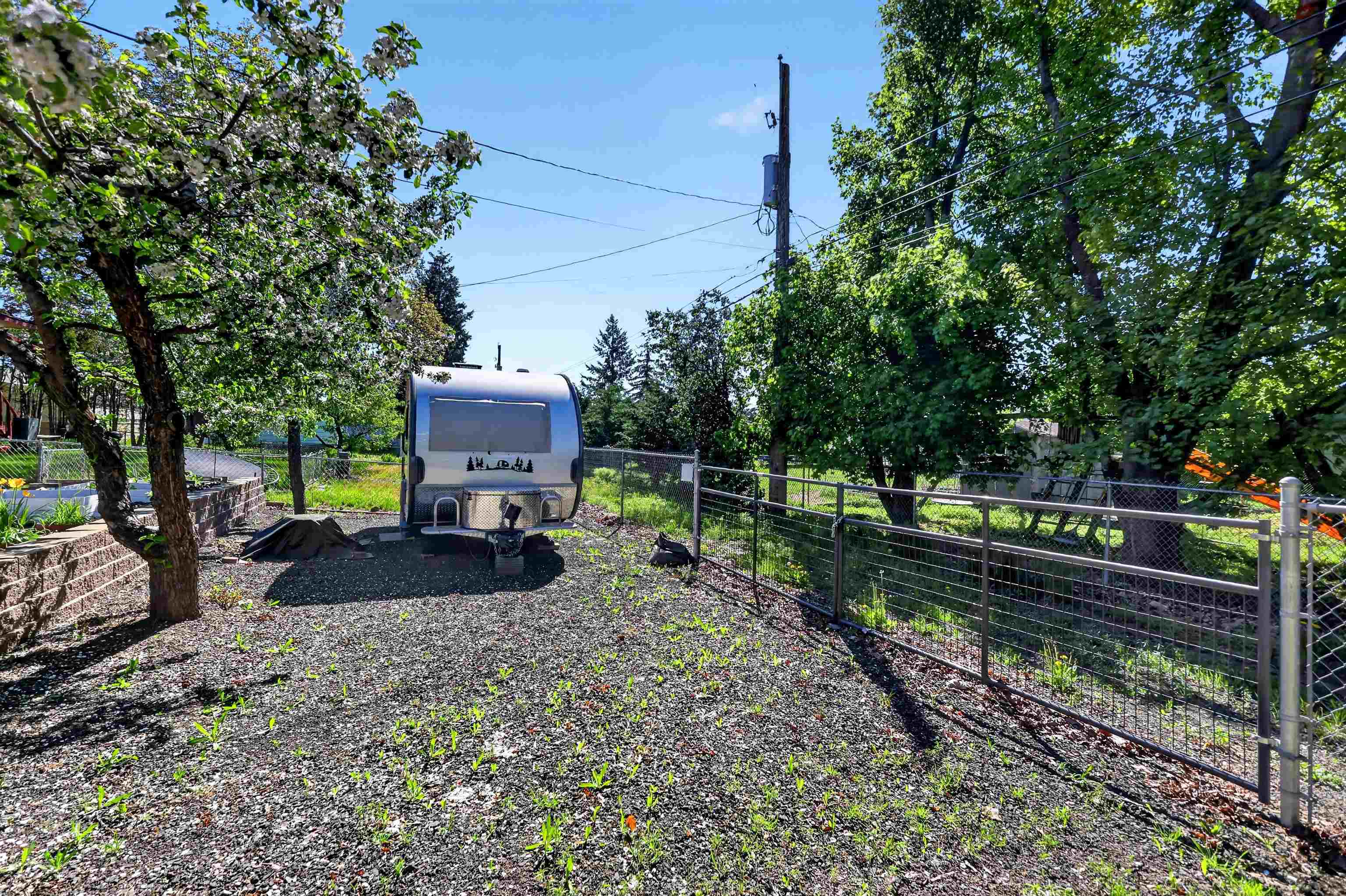 809 Villard St - Photo 39
