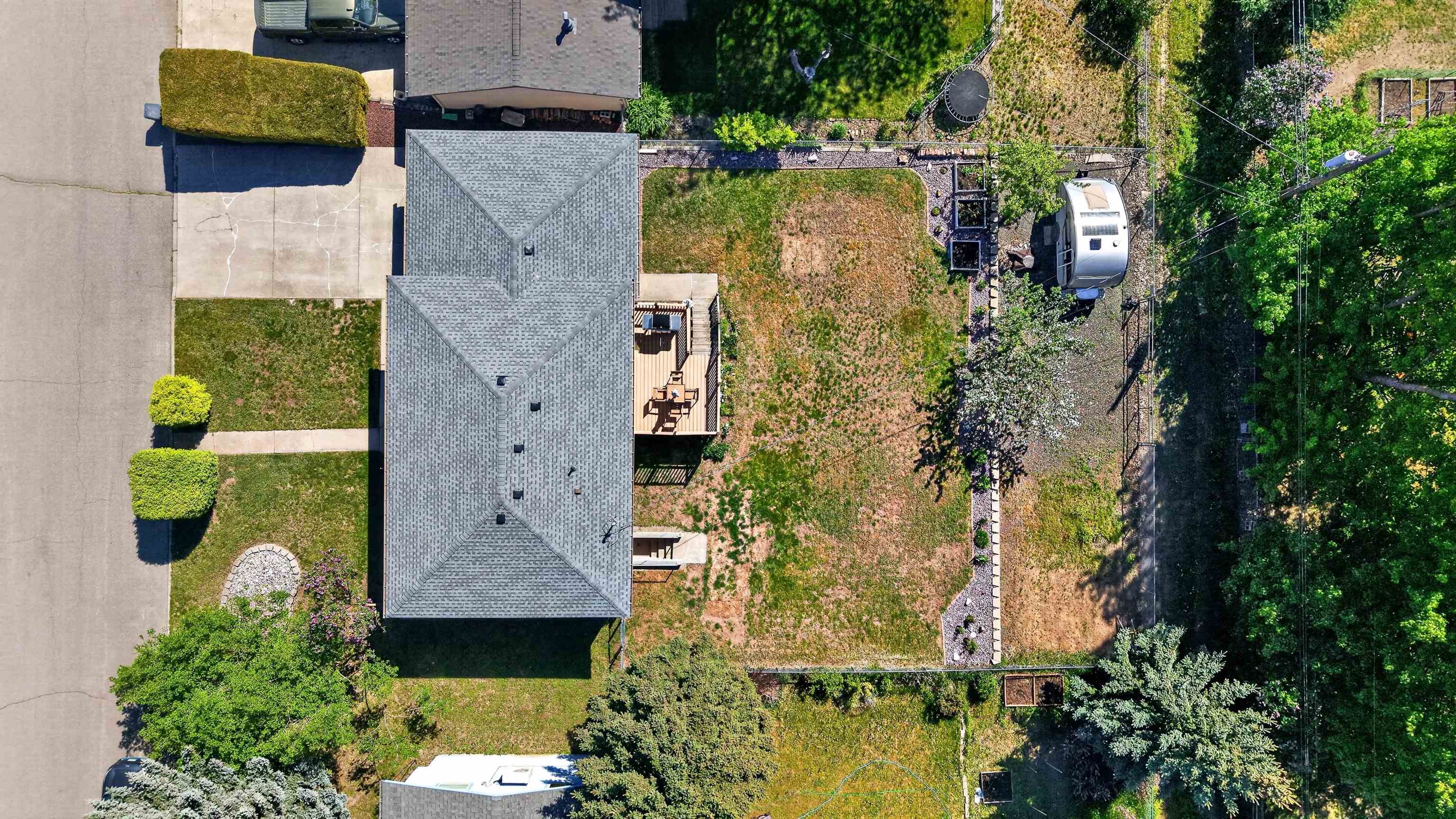 809 Villard St - Photo 43