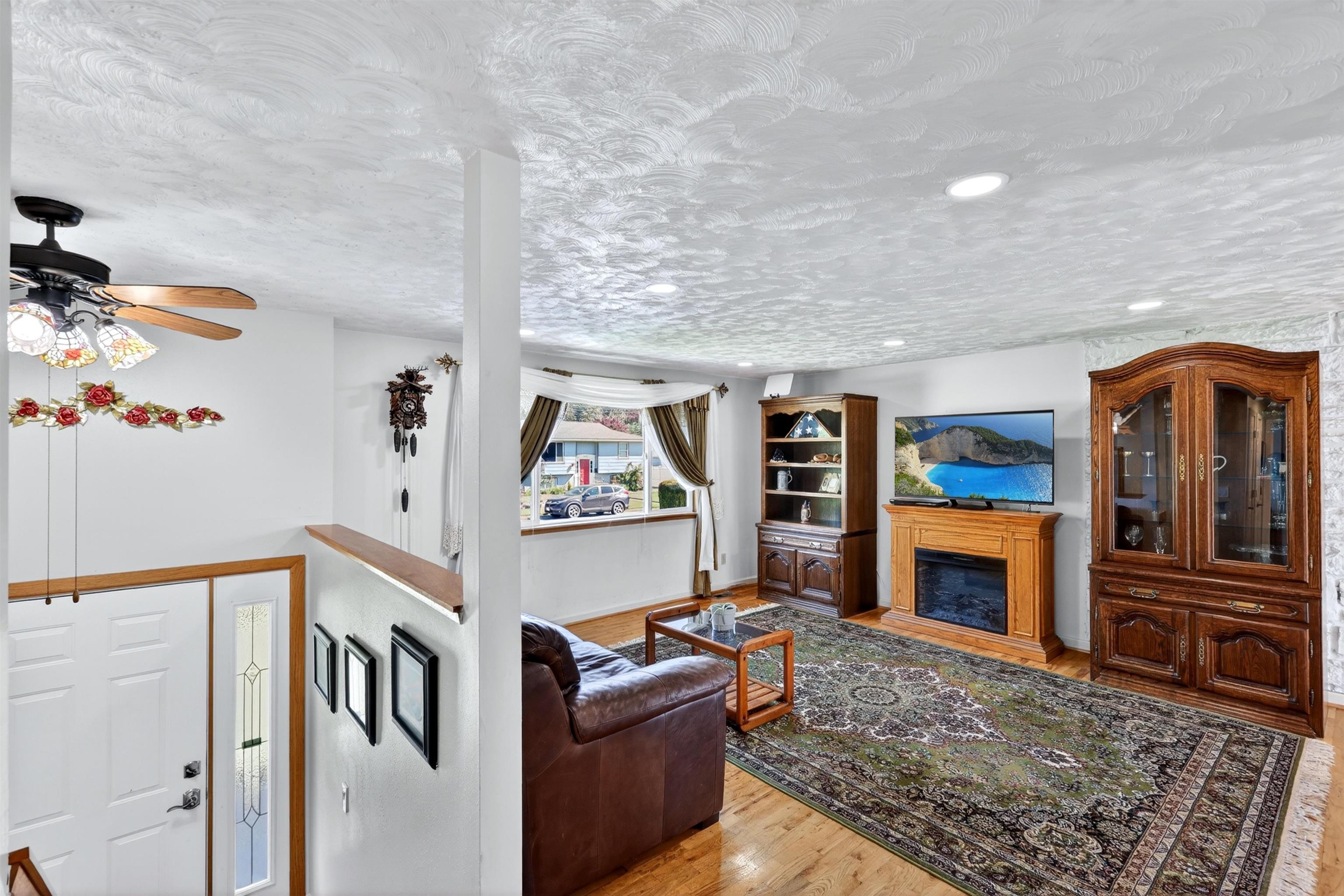 809 Villard St - Photo 8