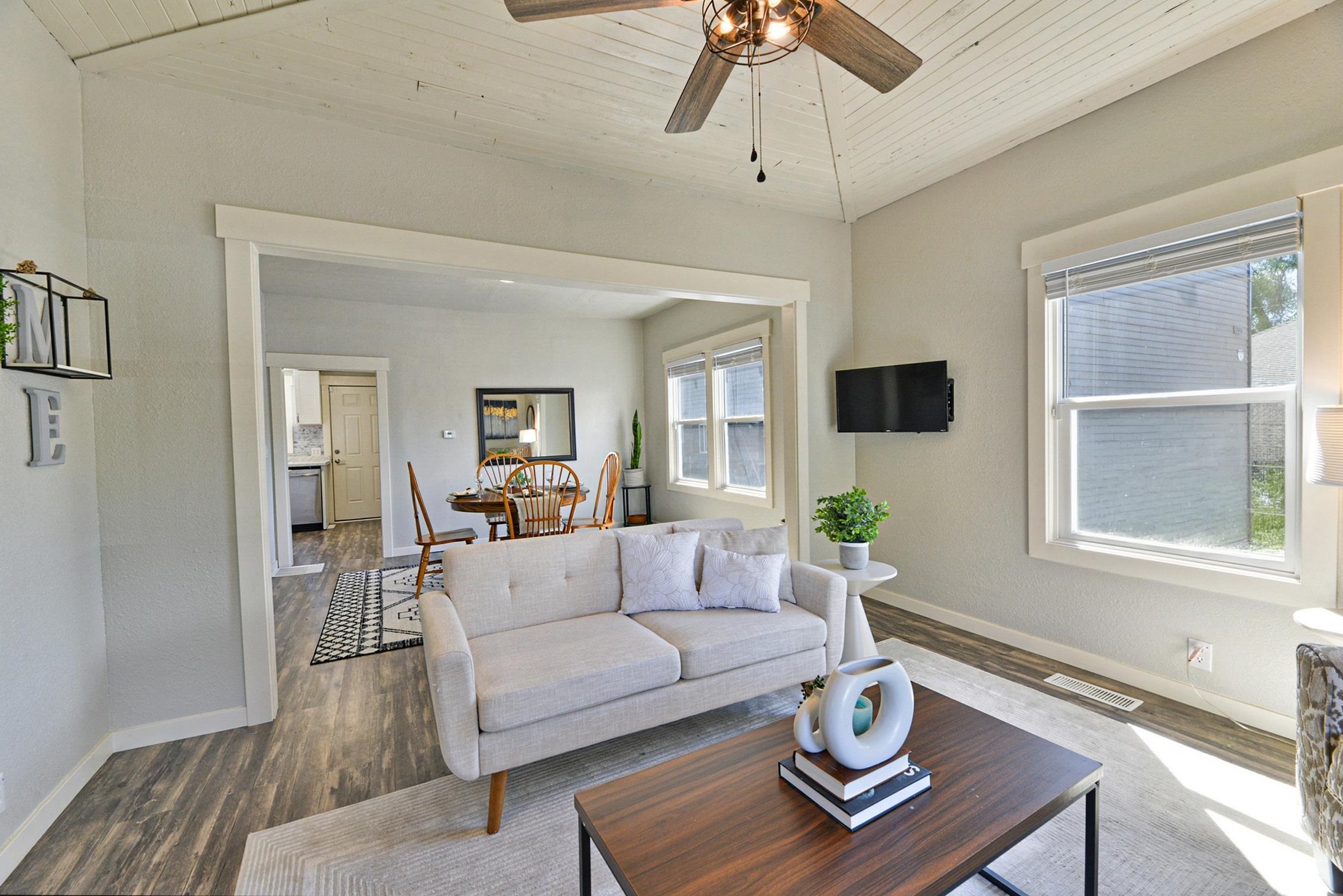2814 E Everett Ave - Photo 4