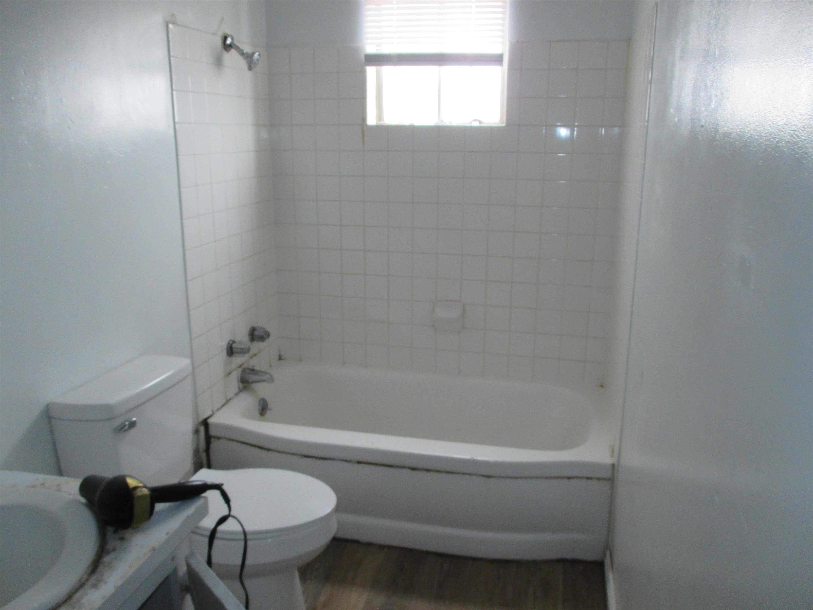 7723 W Sunset Hwy - Photo 11