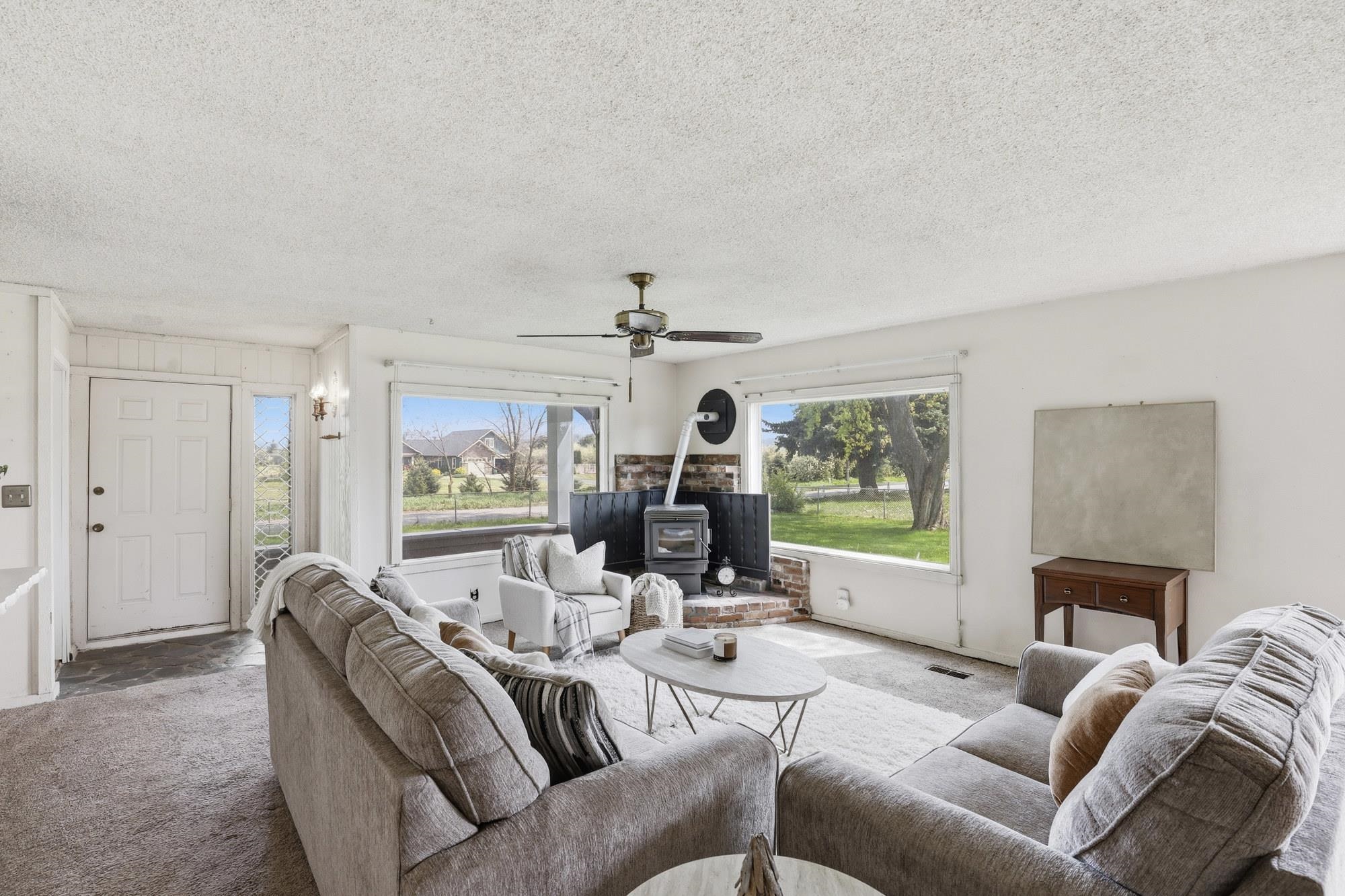 5219 N McKinzie Rd - Photo 2