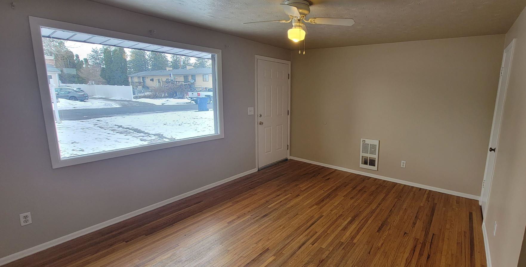 6408 N NORMANDIE St - Photo 6