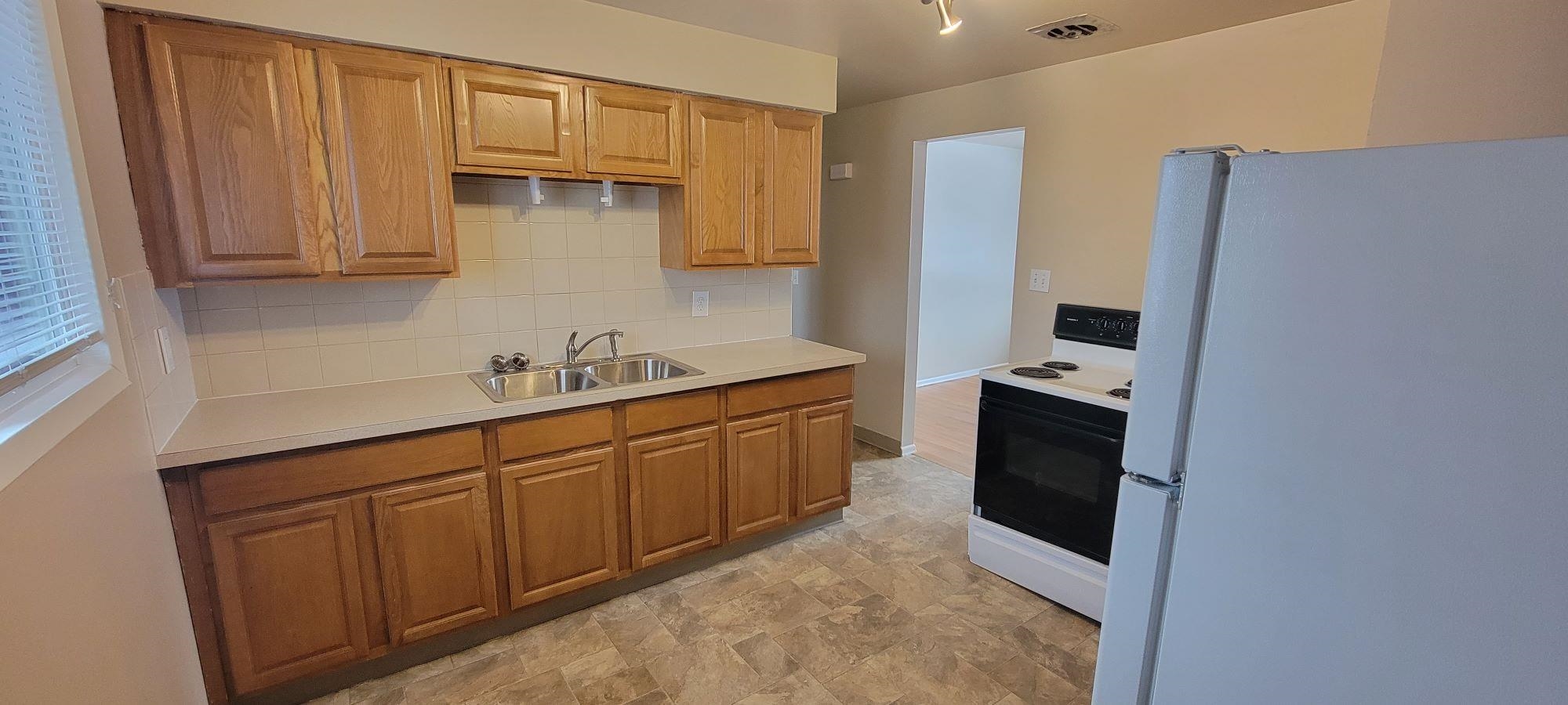 6408 N NORMANDIE St - Photo 8