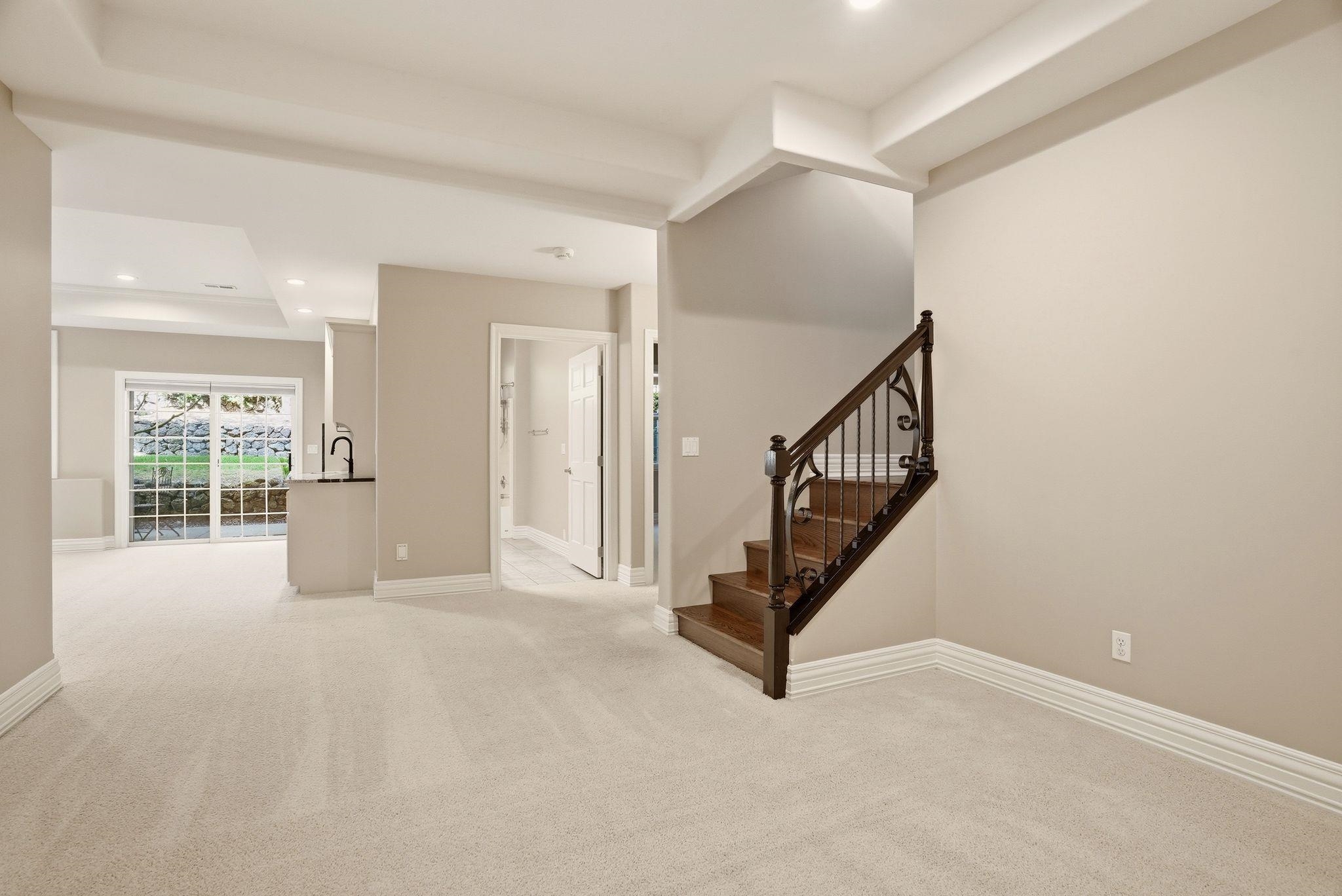 1611 E Heritage Ln - Photo 32