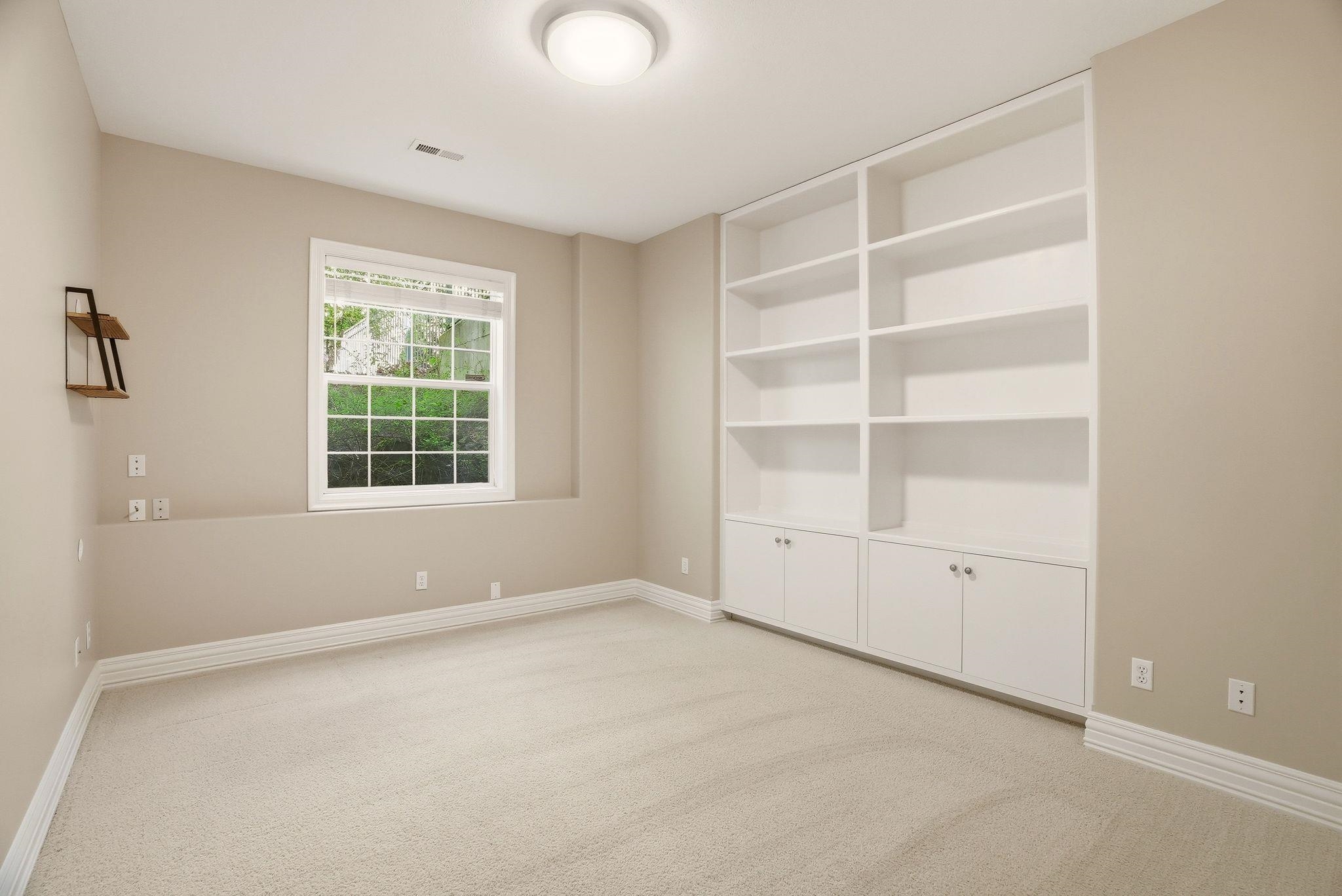1611 E Heritage Ln - Photo 37