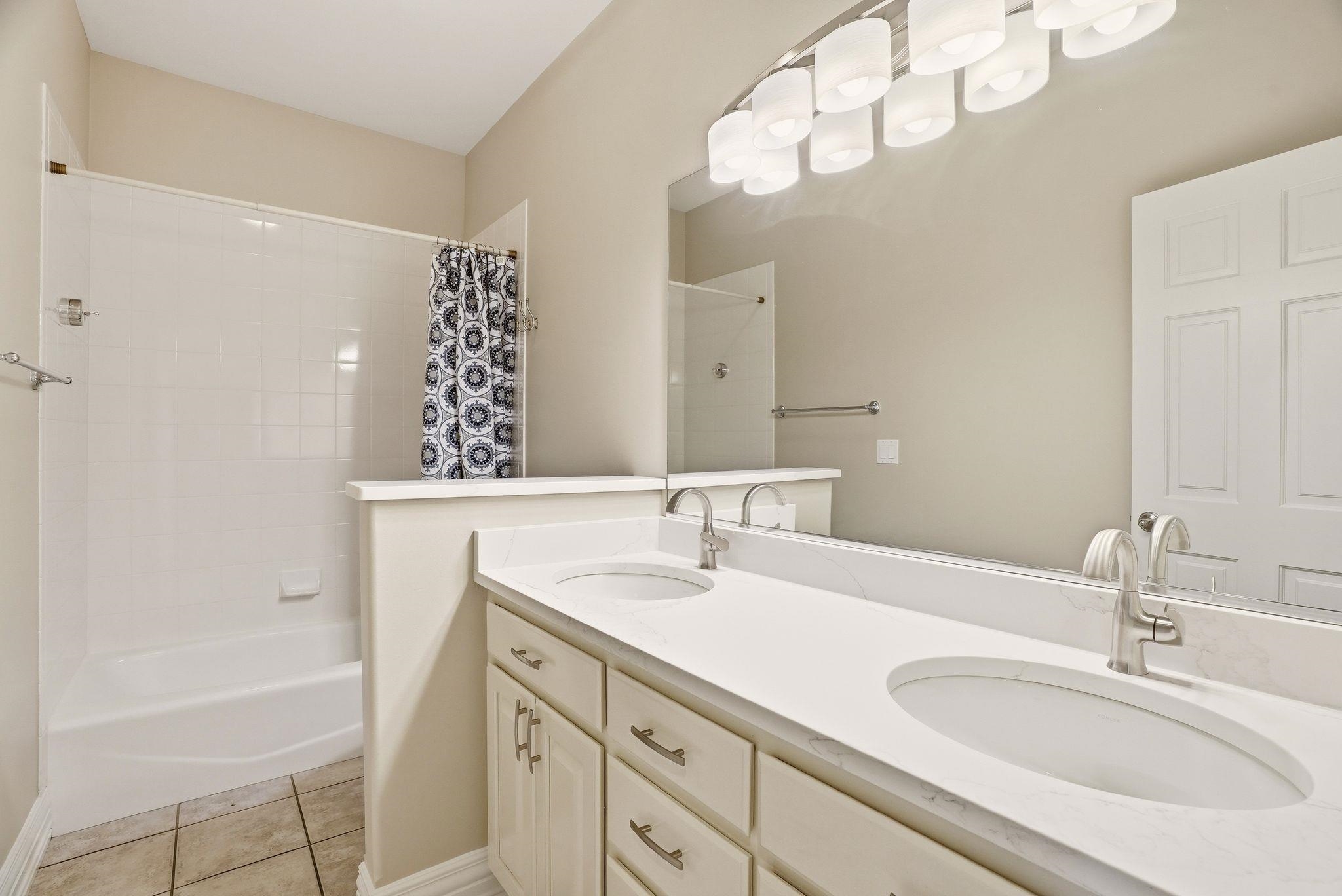 1611 E Heritage Ln - Photo 39