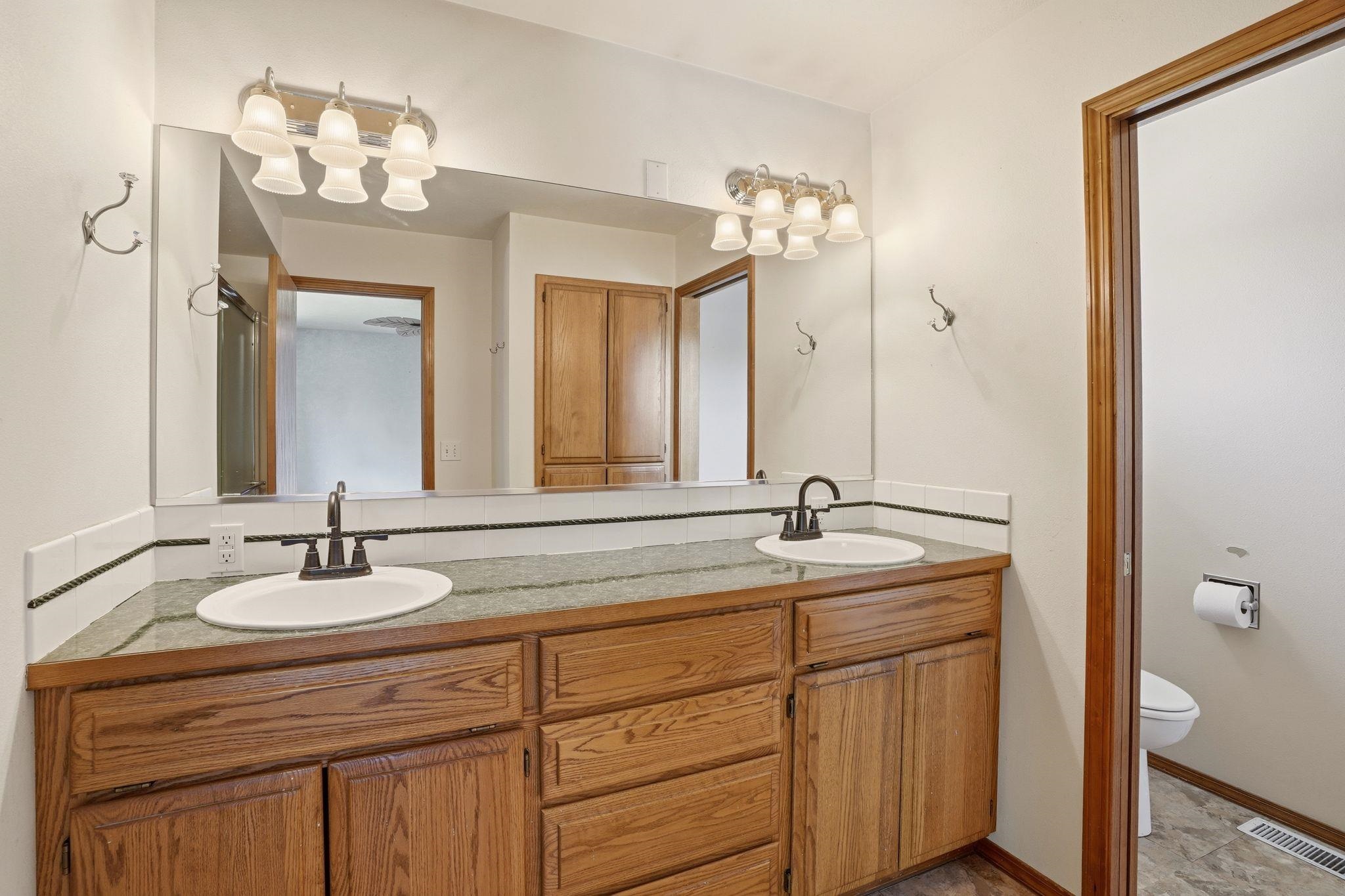 3103 S Bolivar Ct - Photo 17