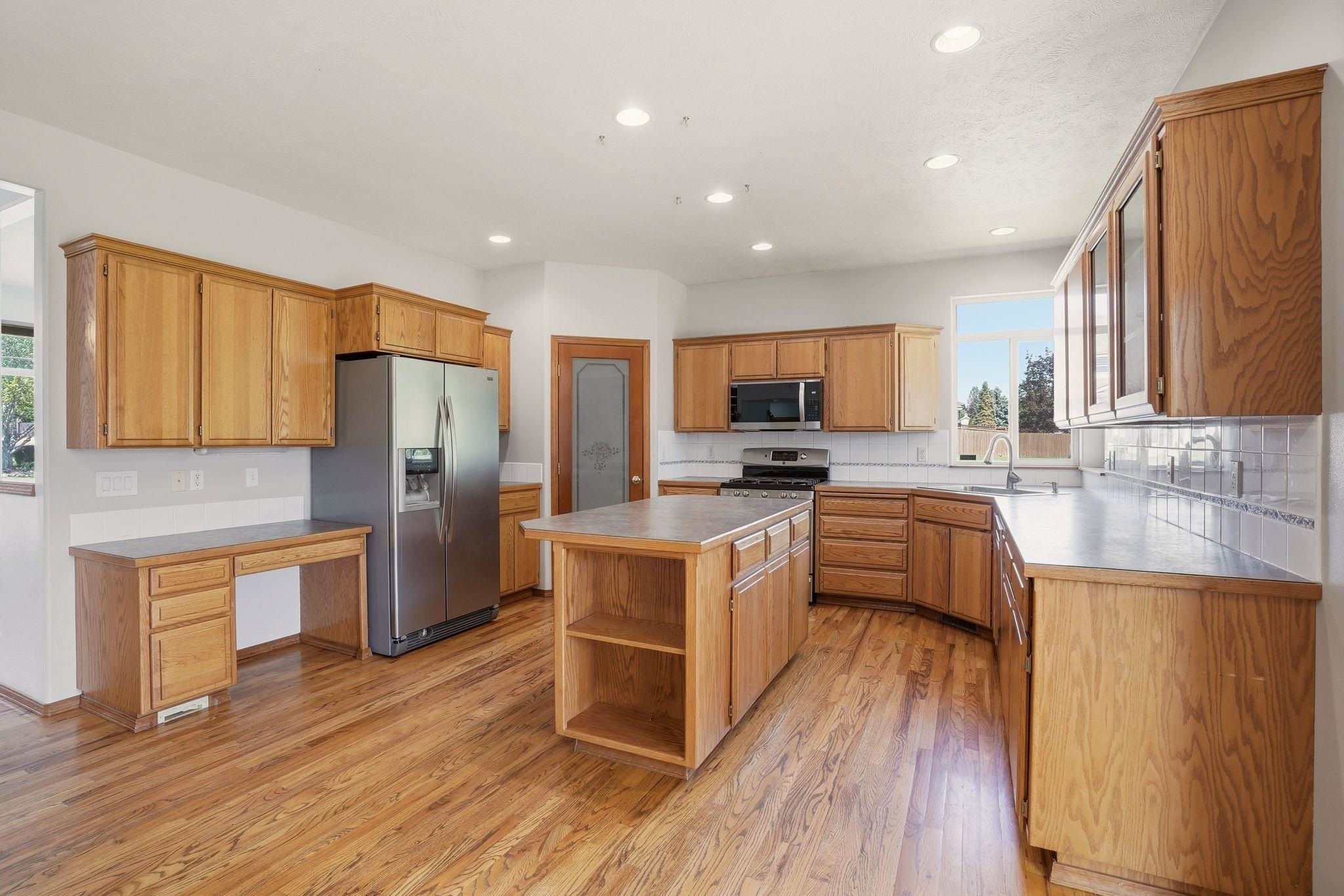 3103 S Bolivar Ct - Photo 3