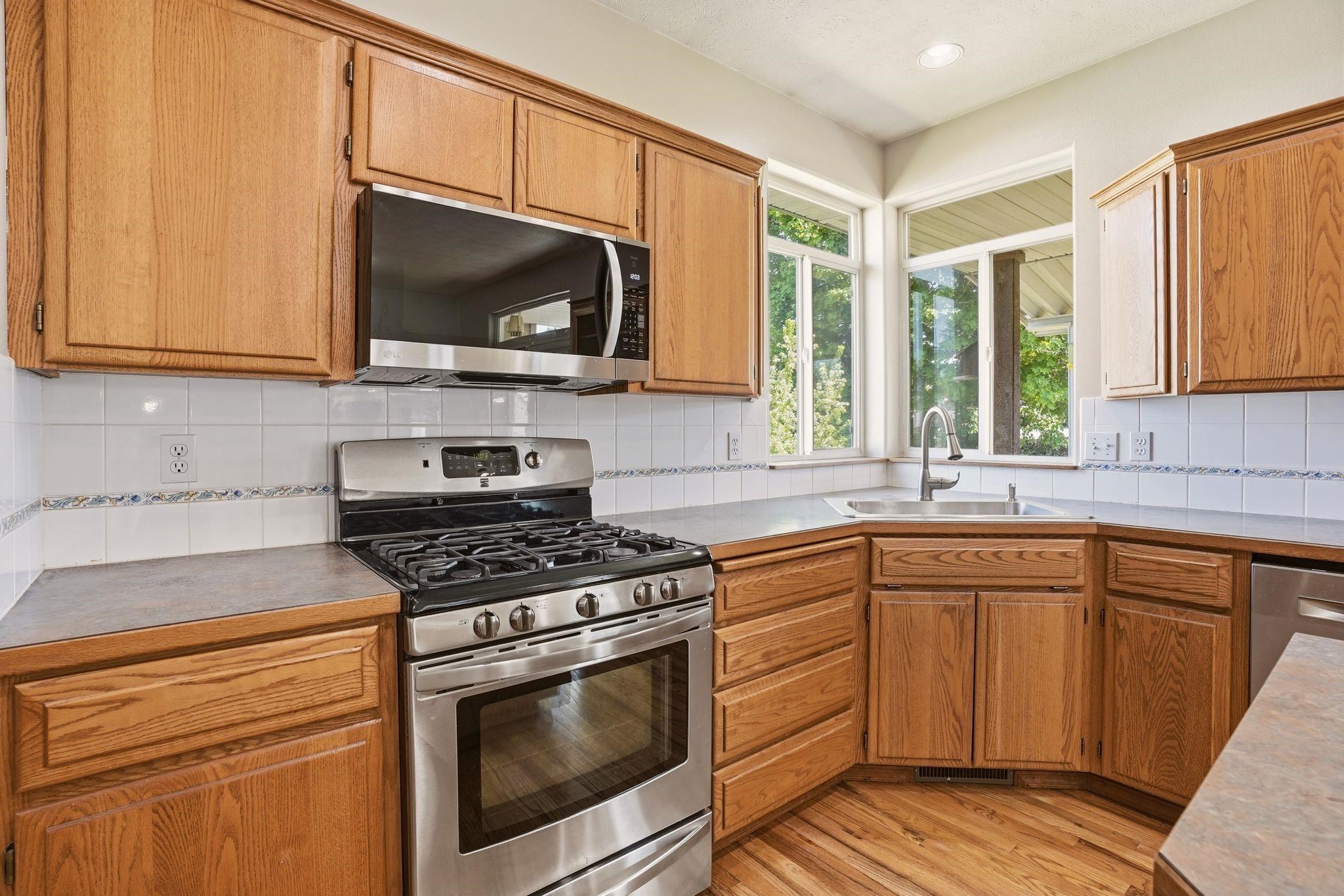 3103 S Bolivar Ct - Photo 5