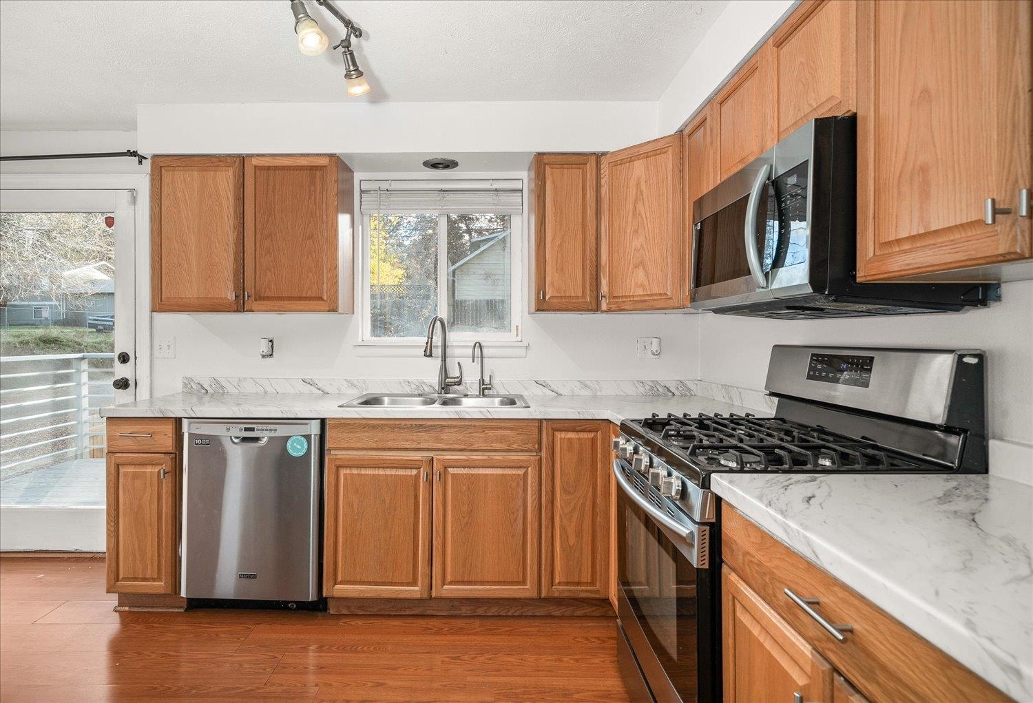 3828 E 8th Ave - Photo 15