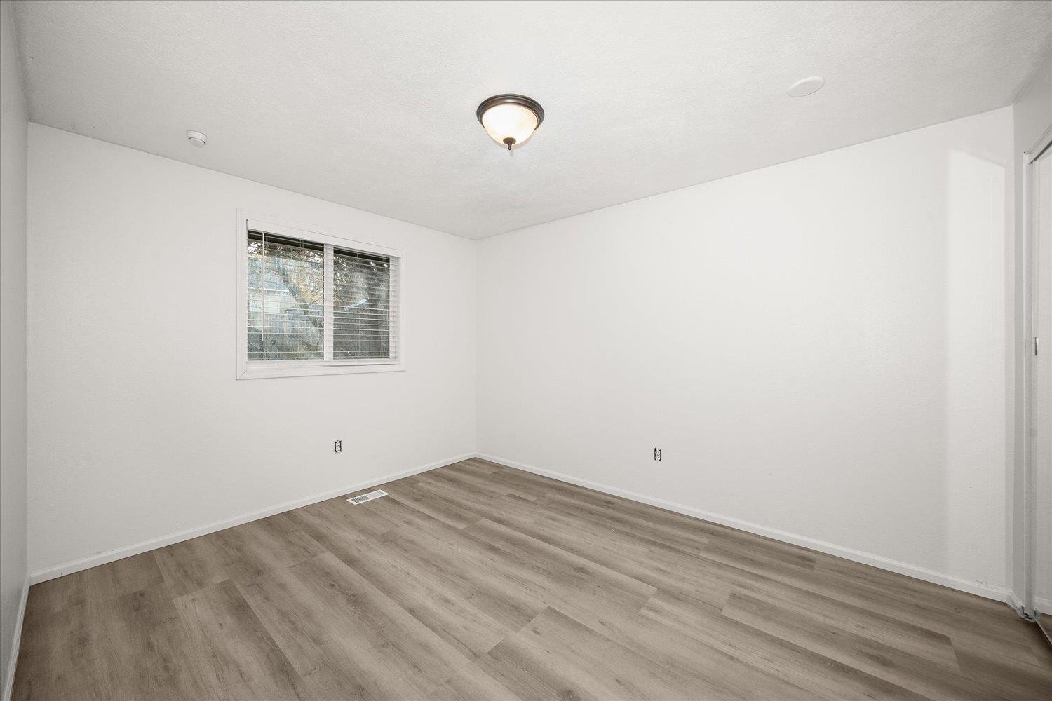 3828 E 8th Ave - Photo 20