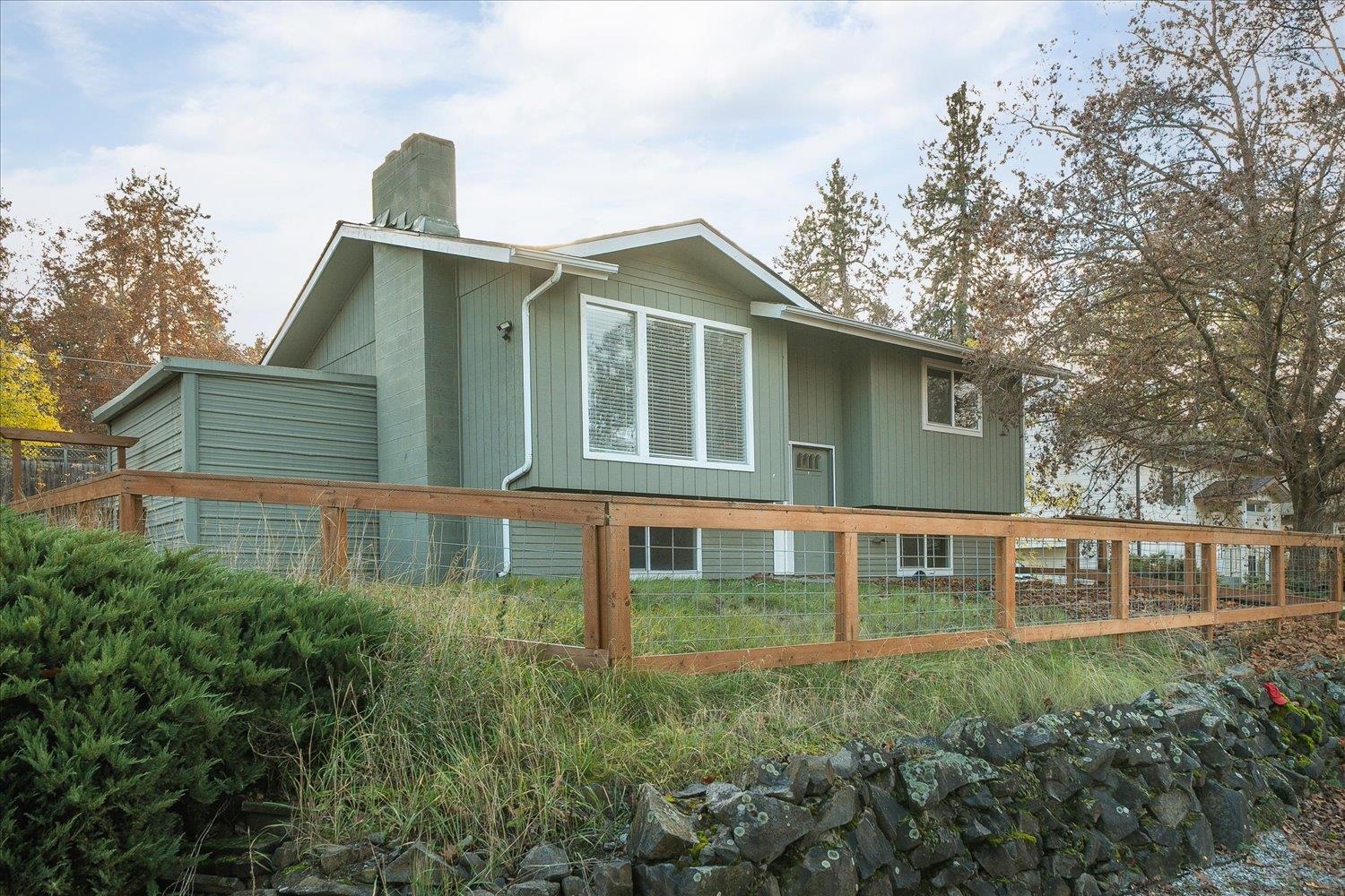 3828 E 8th Ave - Photo 3