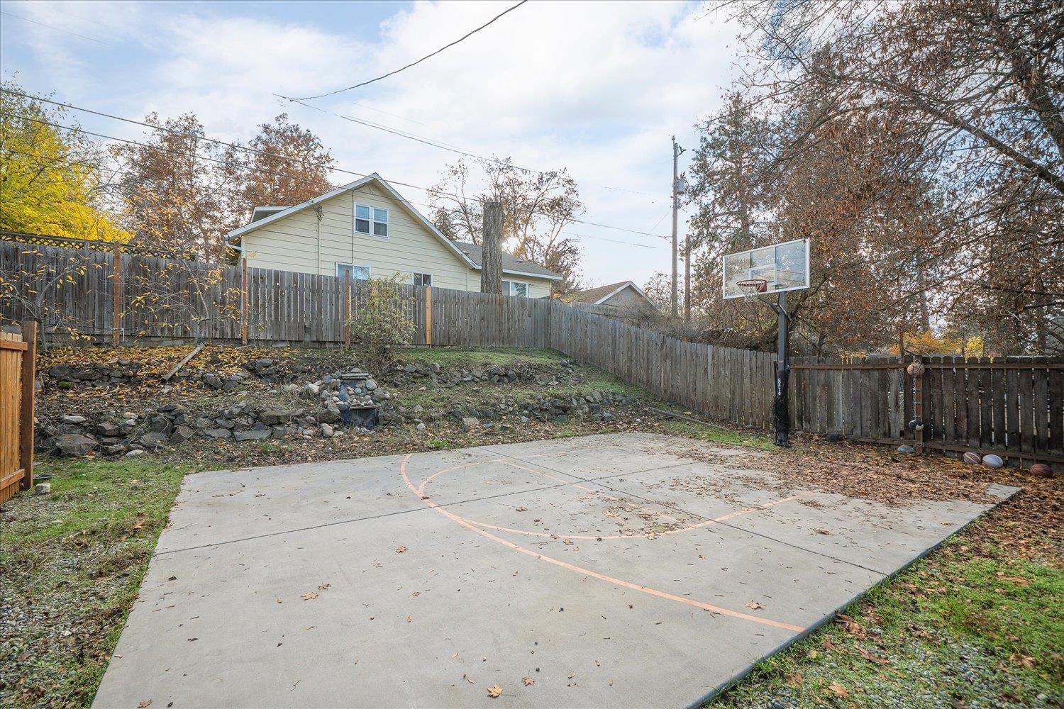 3828 E 8th Ave - Photo 34