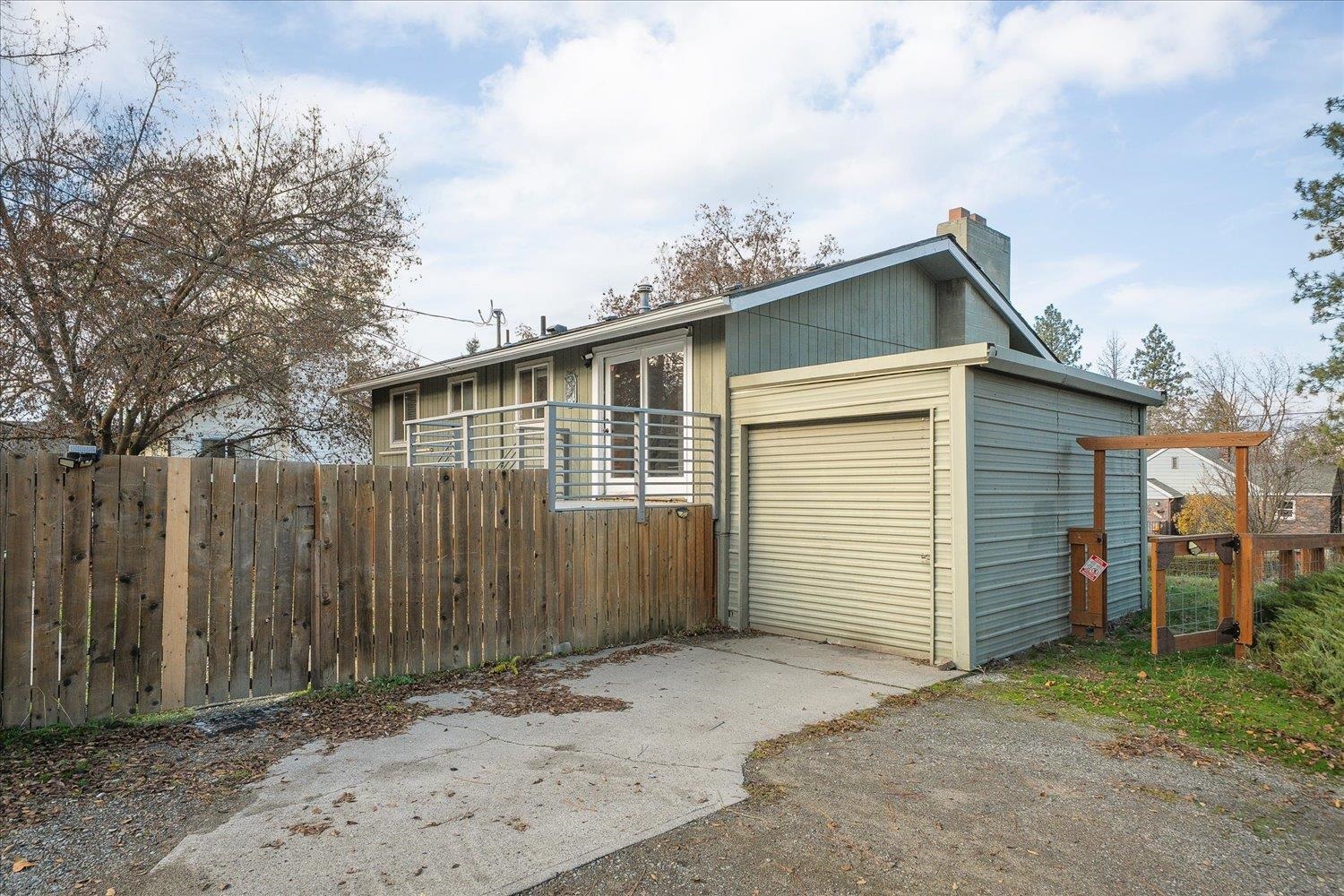 3828 E 8th Ave - Photo 36