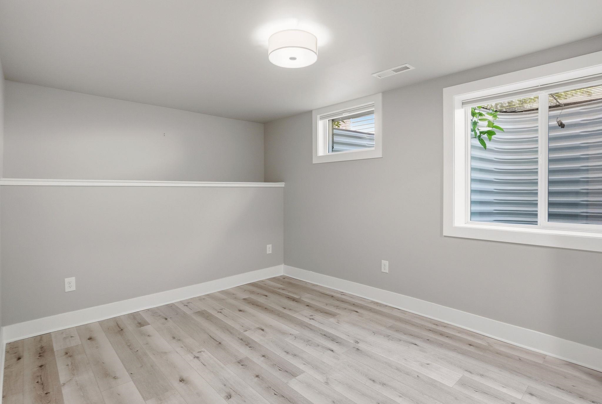 929 W 24th Ave - Photo 35