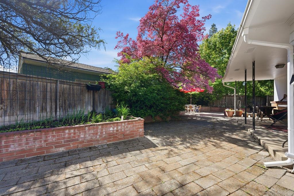 3821 S Gandy St - Photo 35