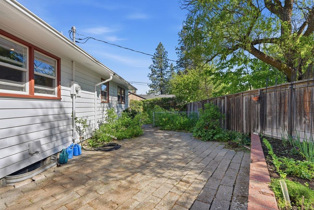 3821 S Gandy St - Photo 38