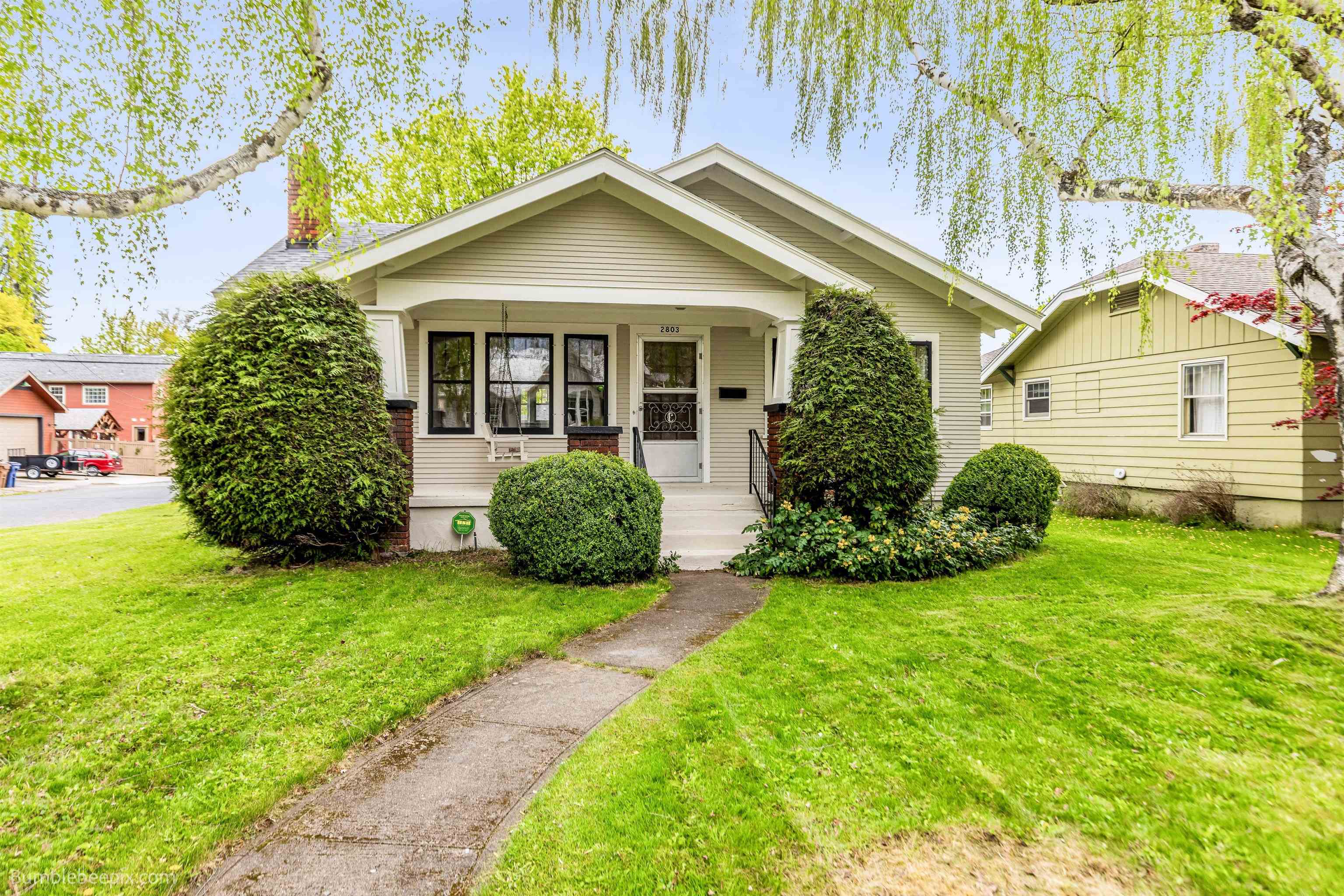 2803 W Fairview Ave - Photo 3