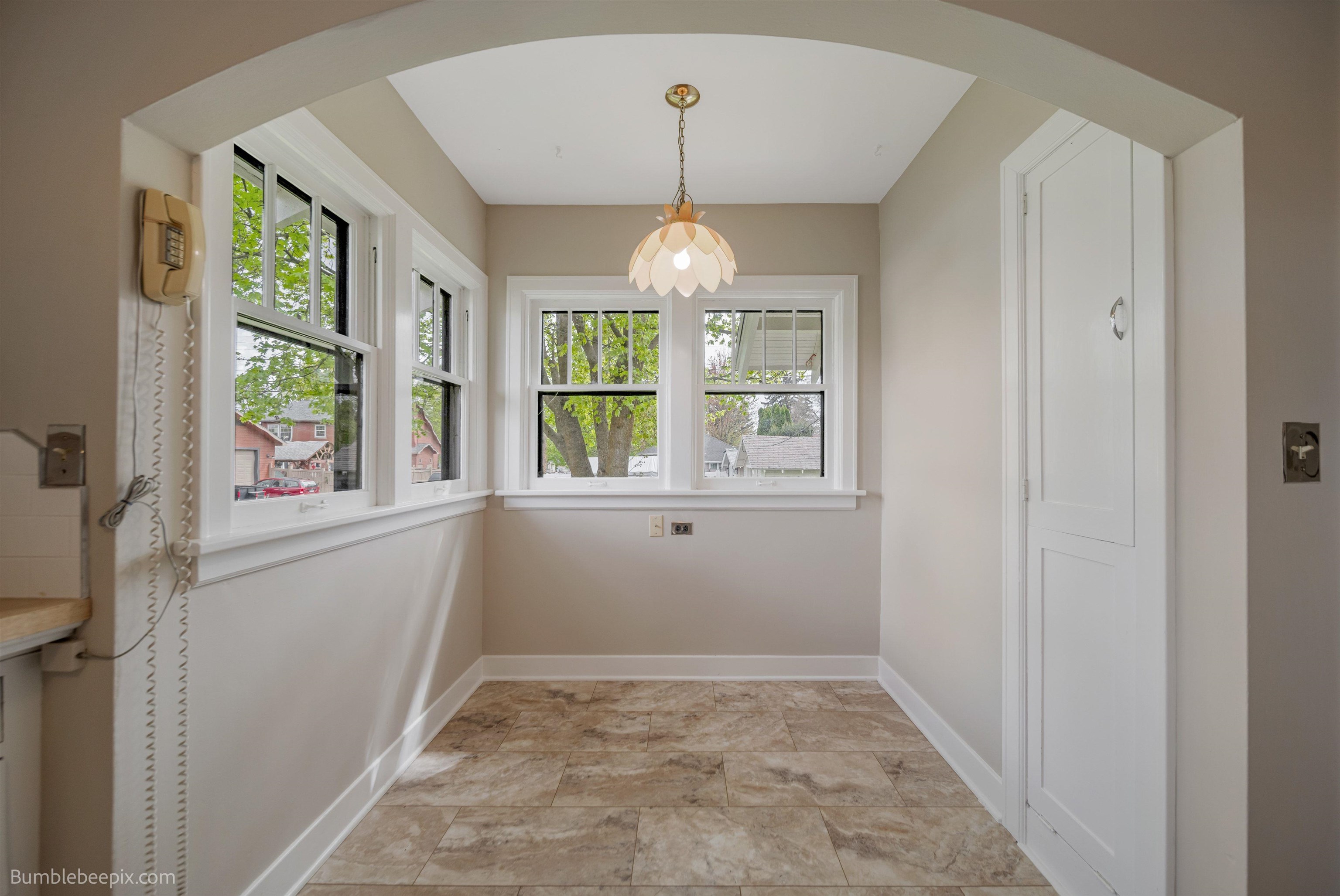 2803 W Fairview Ave - Photo 27