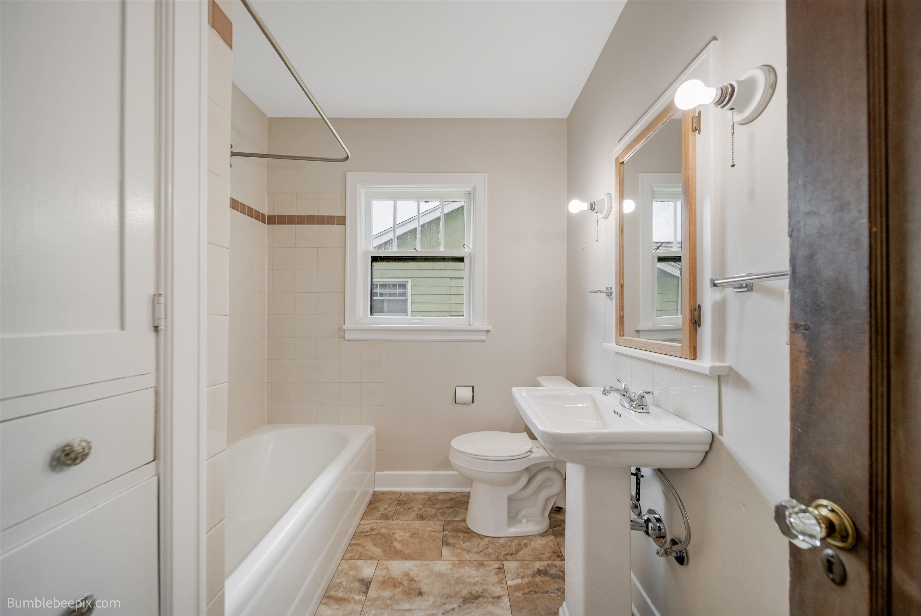 2803 W Fairview Ave - Photo 32